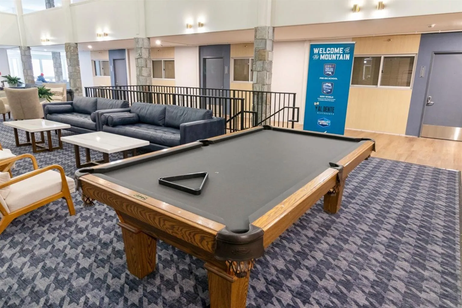 Snowshoe Ski-InSki-Out Steps to Ballhooter Lift Mountain Lodge Condo