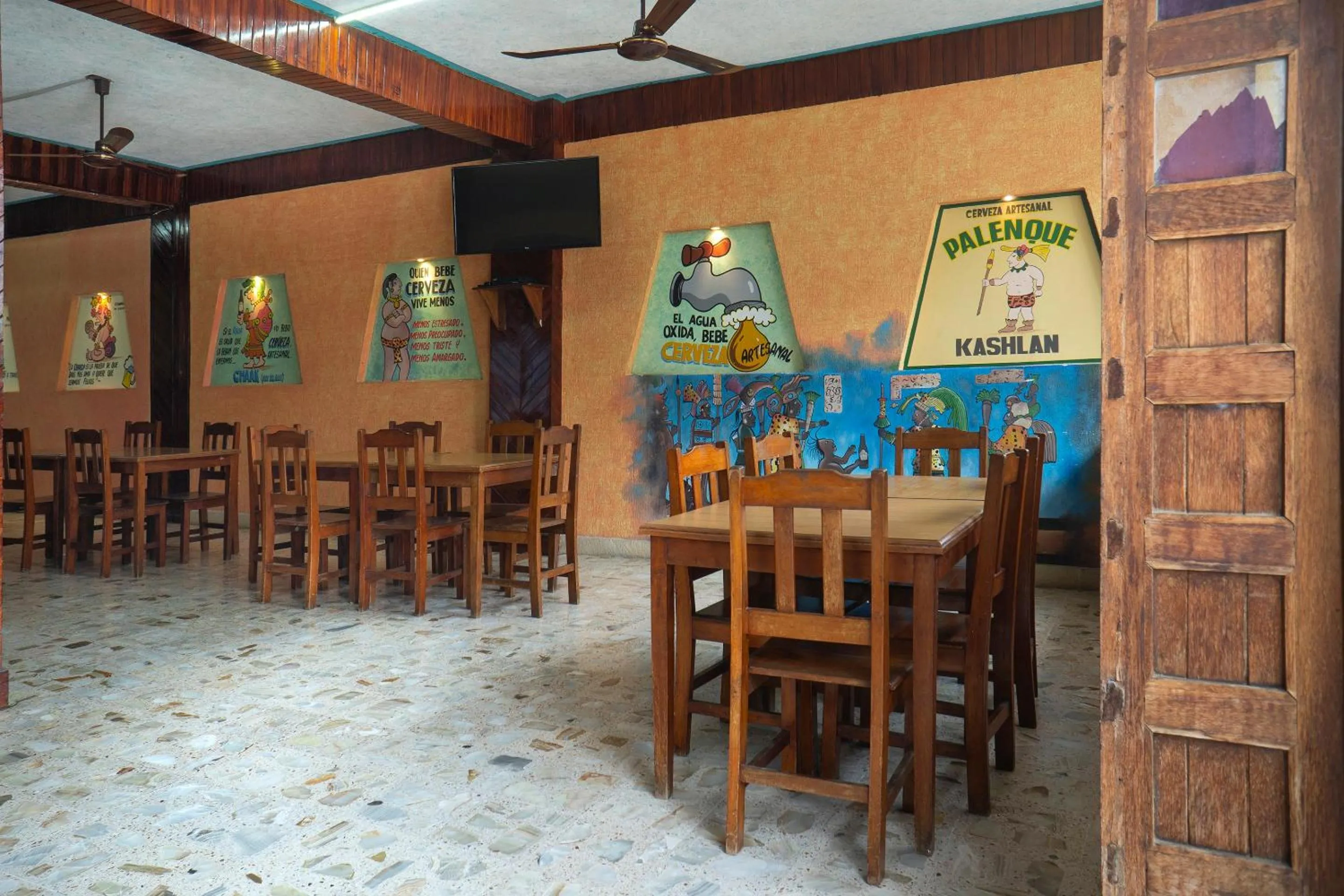 Restaurant/places to eat in Hotel Kashlan Palenque