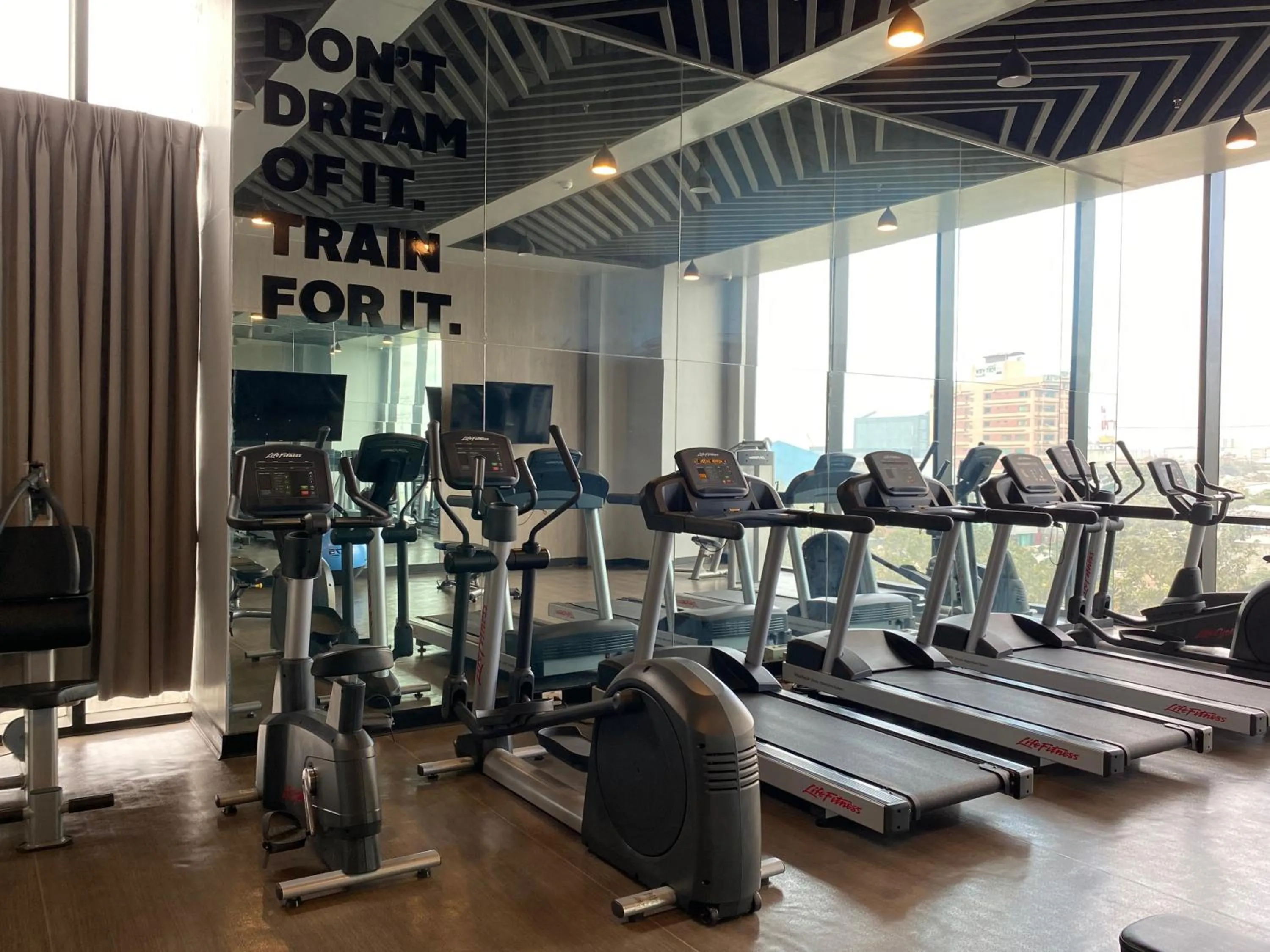 Fitness centre/facilities in Summit Galleria Cebu