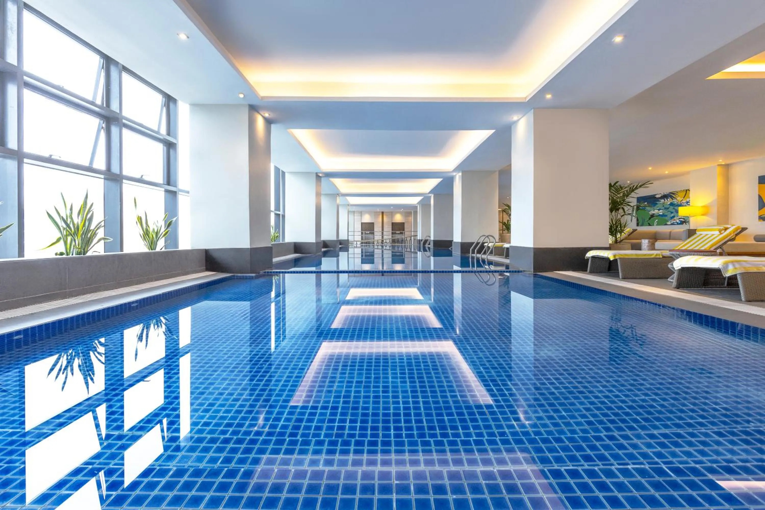 Swimming pool in Summit Galleria Cebu