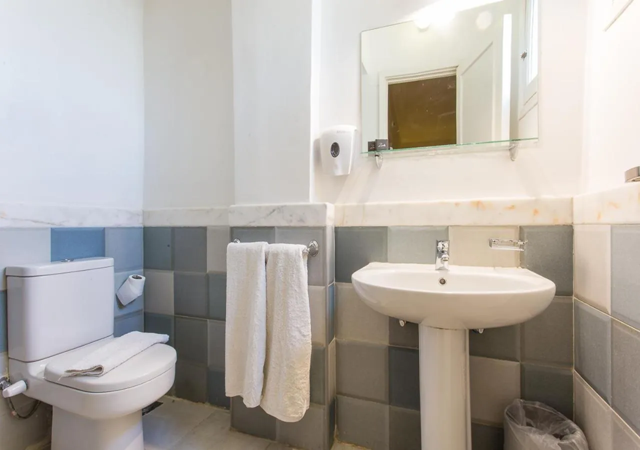 Bathroom in Hapi Hotel