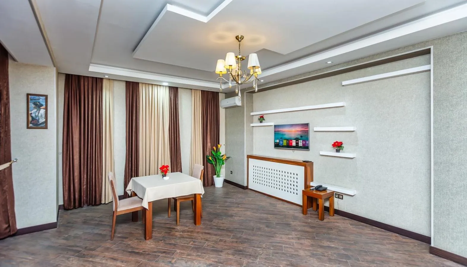 Photo of the whole room in Manor Luxury Hotel Baku