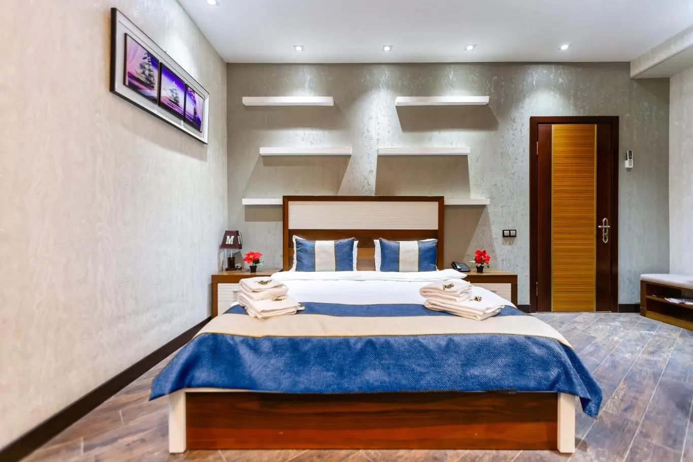 Photo of the whole room, Bed in Manor Luxury Hotel Baku