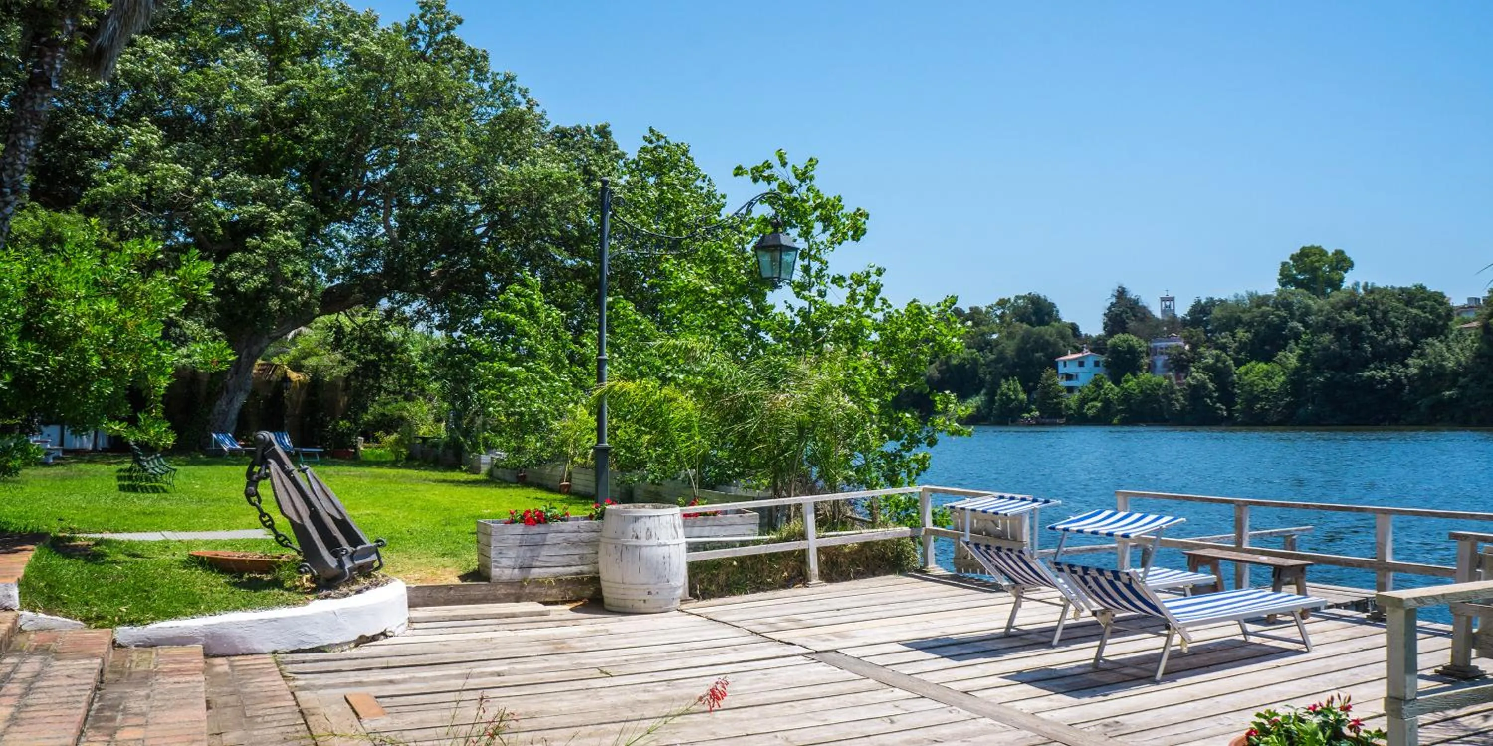 Lake view in Baia D'Oro
