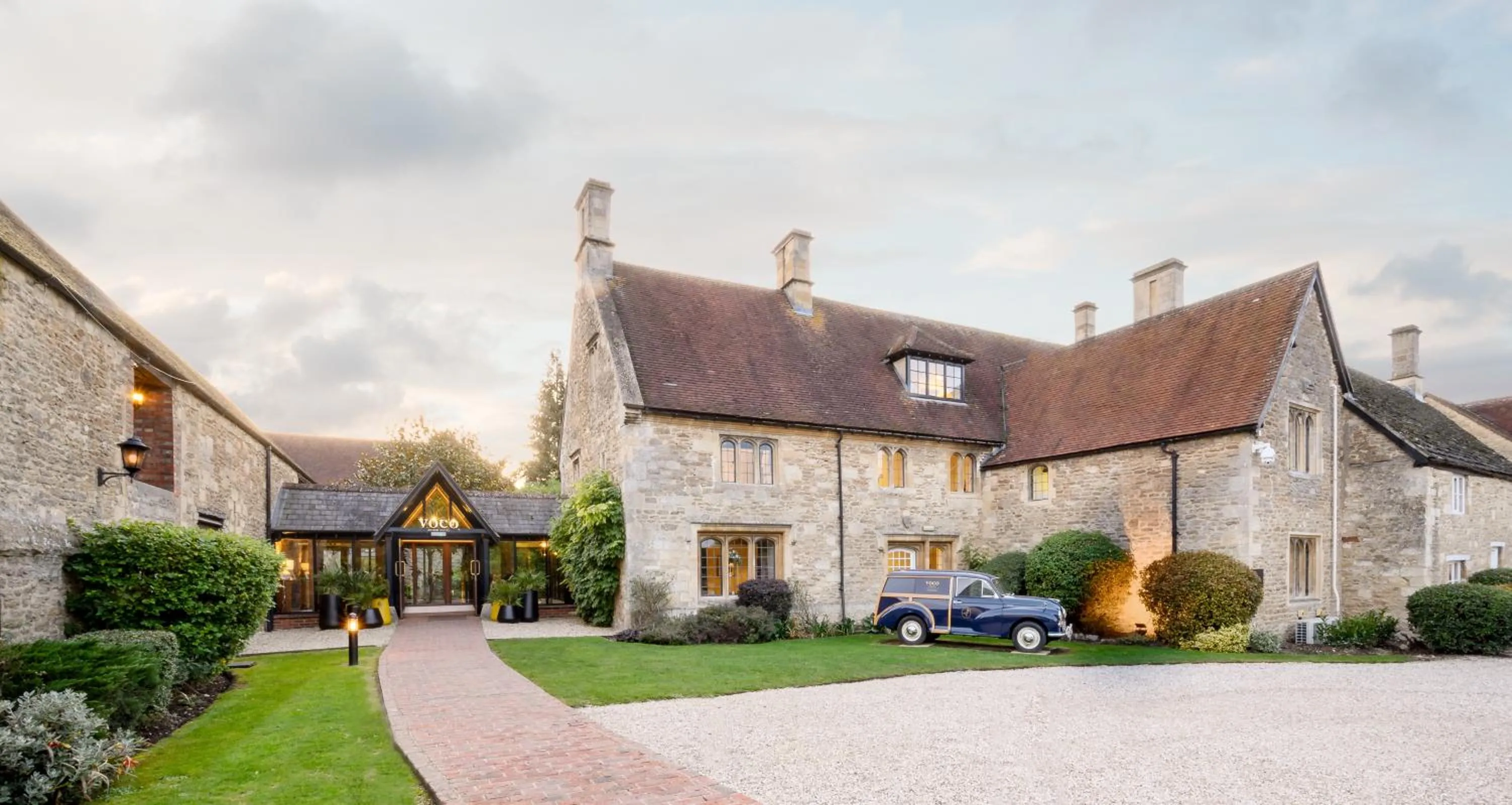 Property building in voco Oxford Thames by IHG