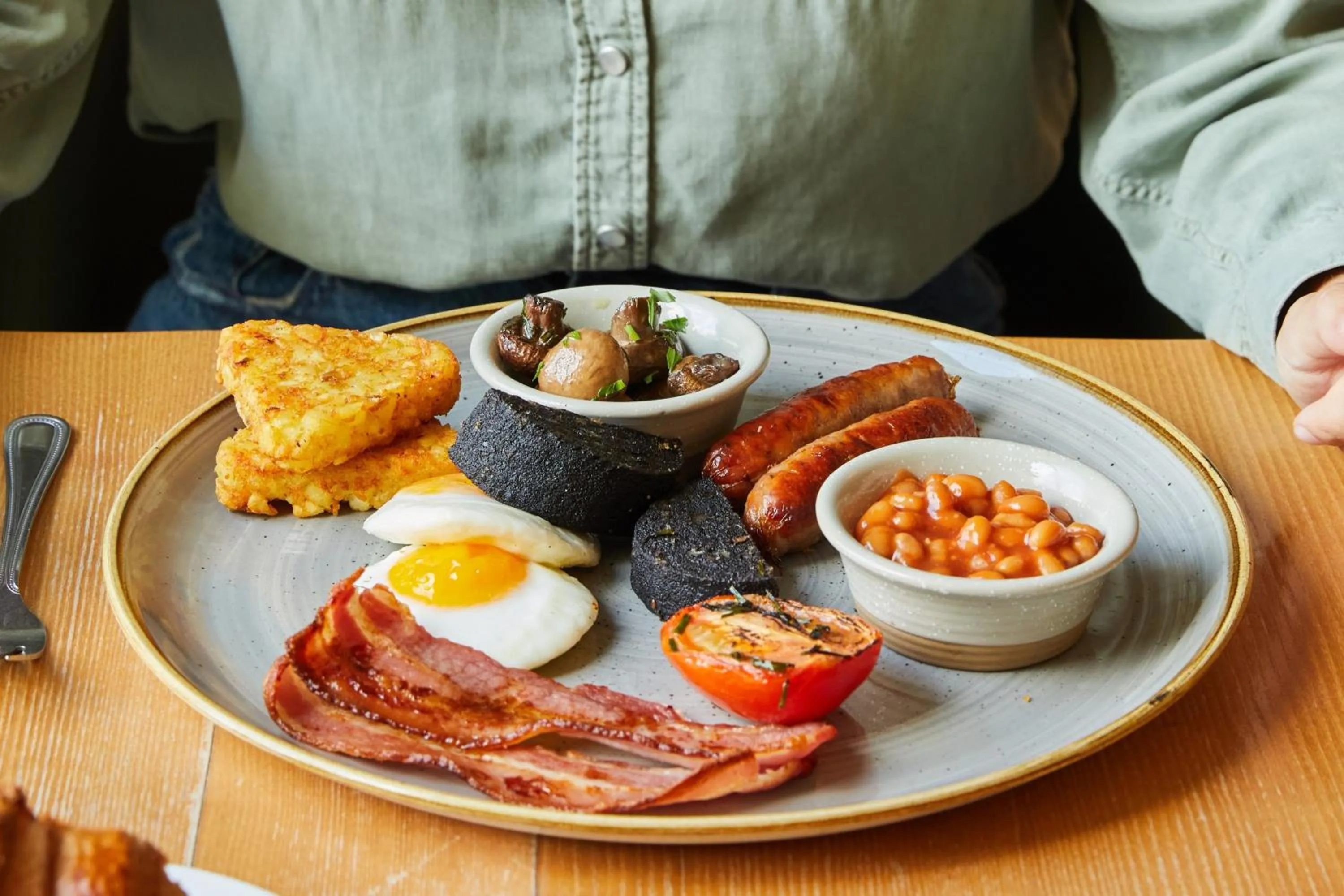 Restaurant/places to eat in voco Oxford Thames by IHG