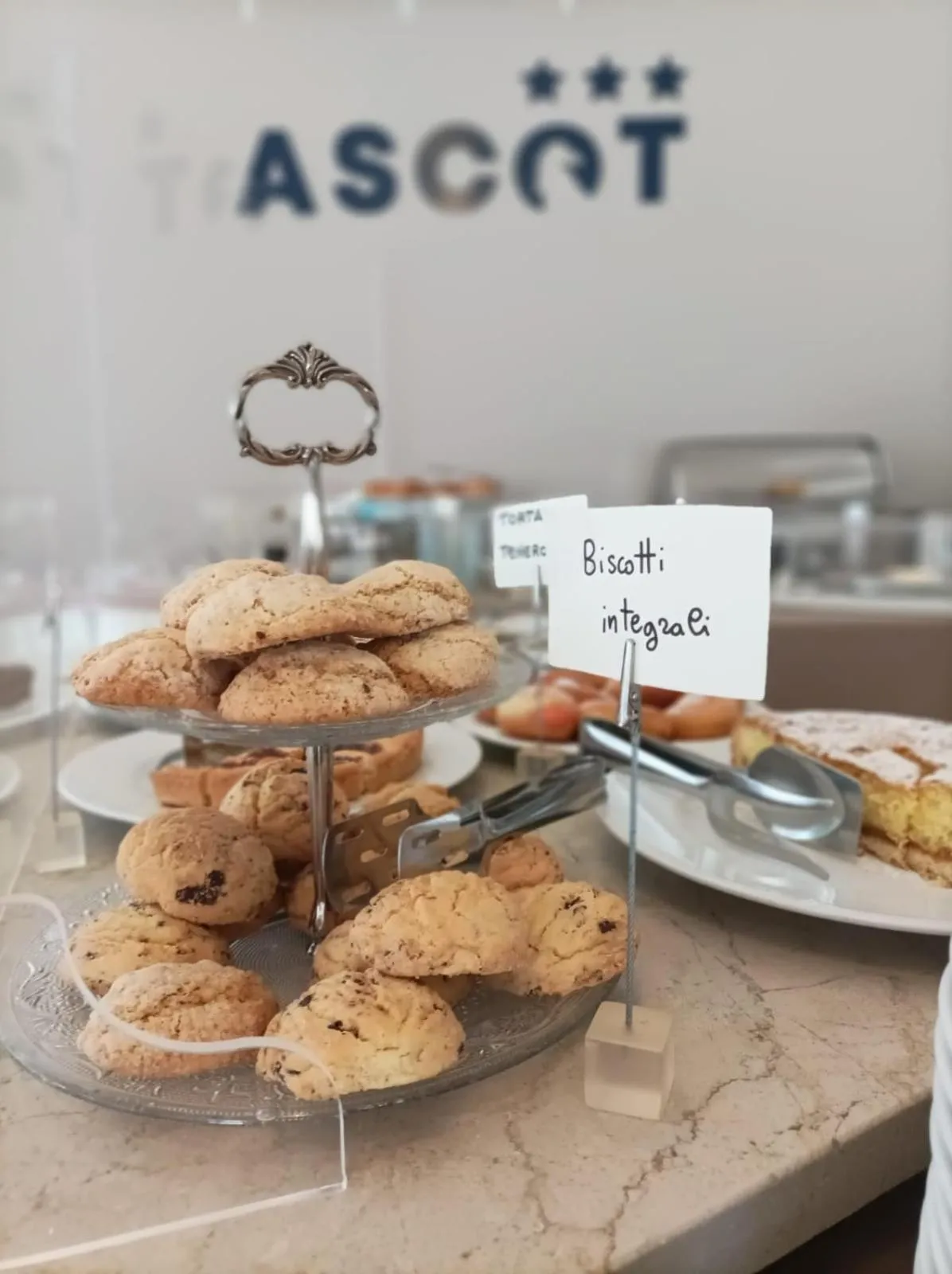 Breakfast in Hotel Ascot