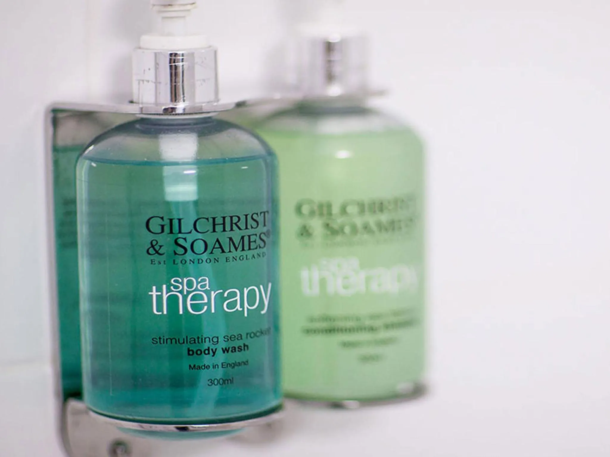 Bathroom in Leonardo Hotel East Midlands Airport