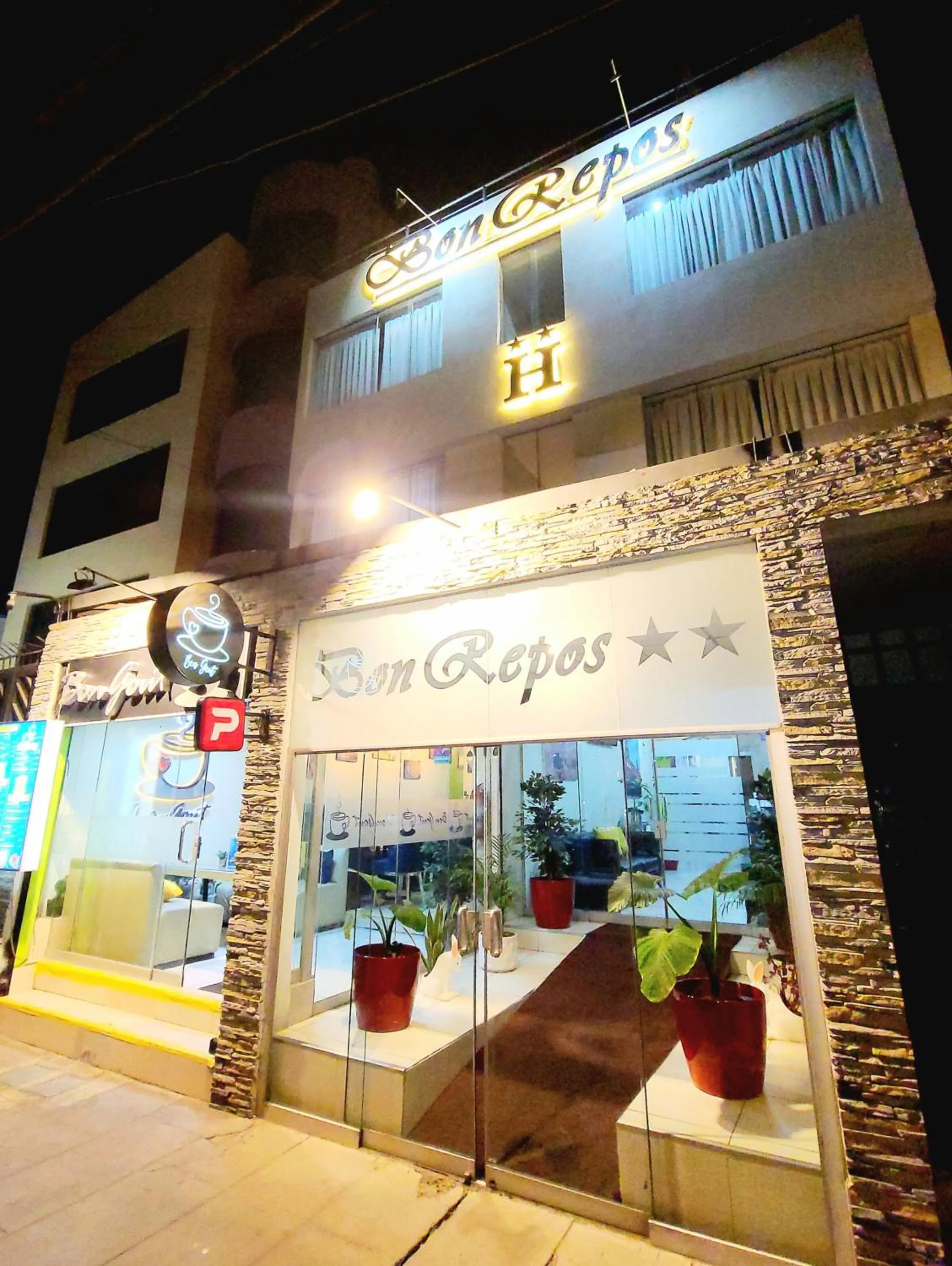 Property building in Bon Repos Arequipa