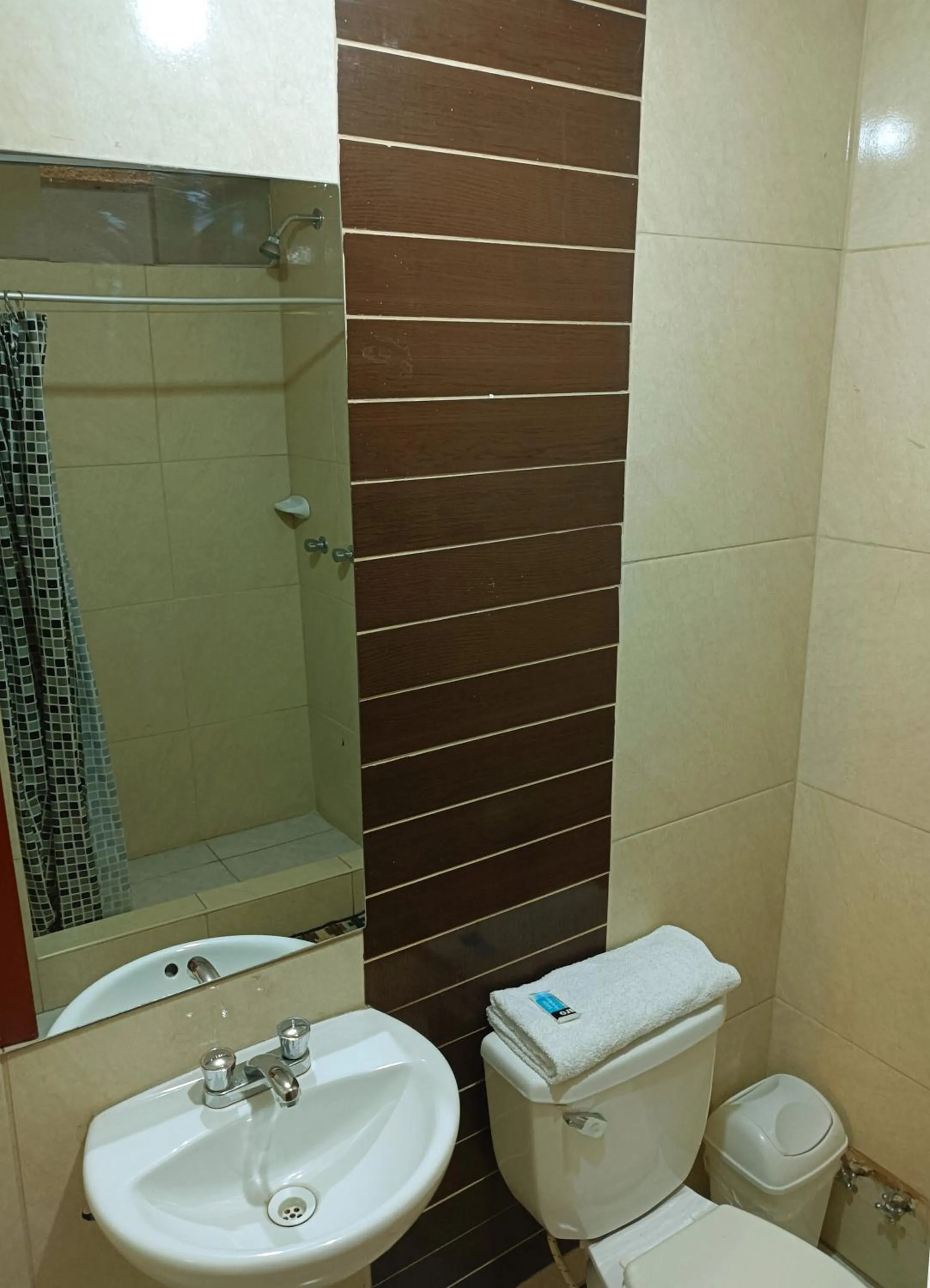 Shower in Bon Repos Arequipa