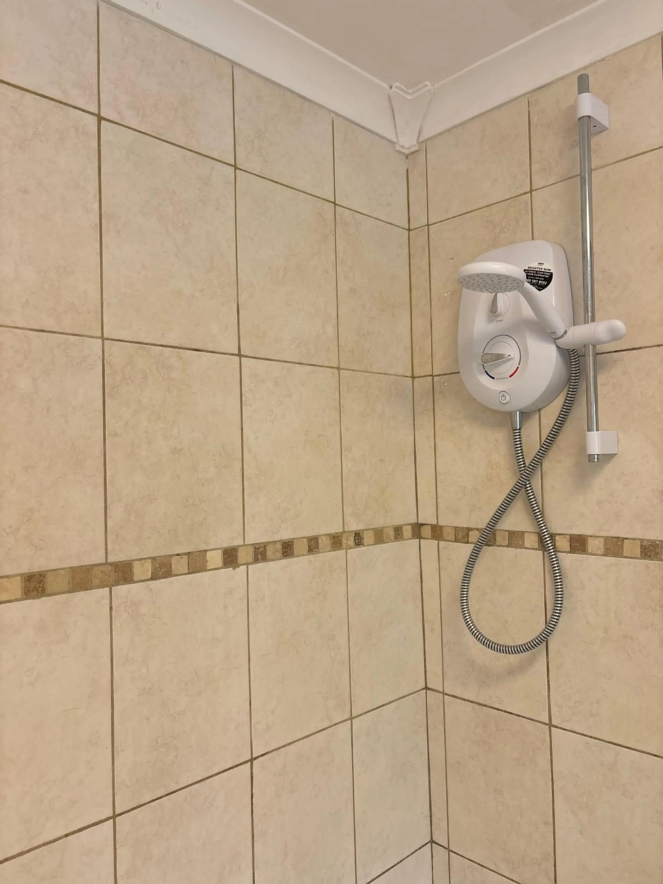 Shower in The George Hotel