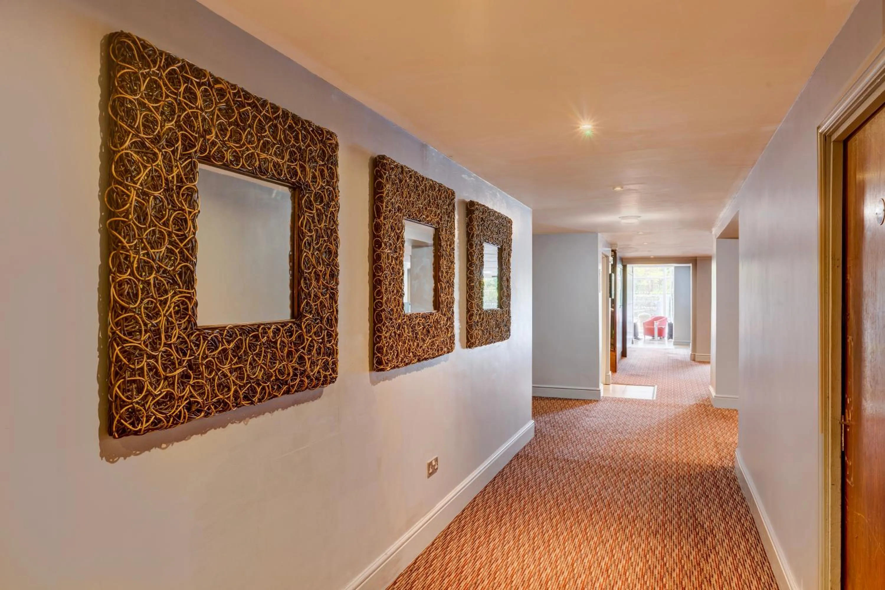 Manchester Airport Stanley Hotel by Belvilla