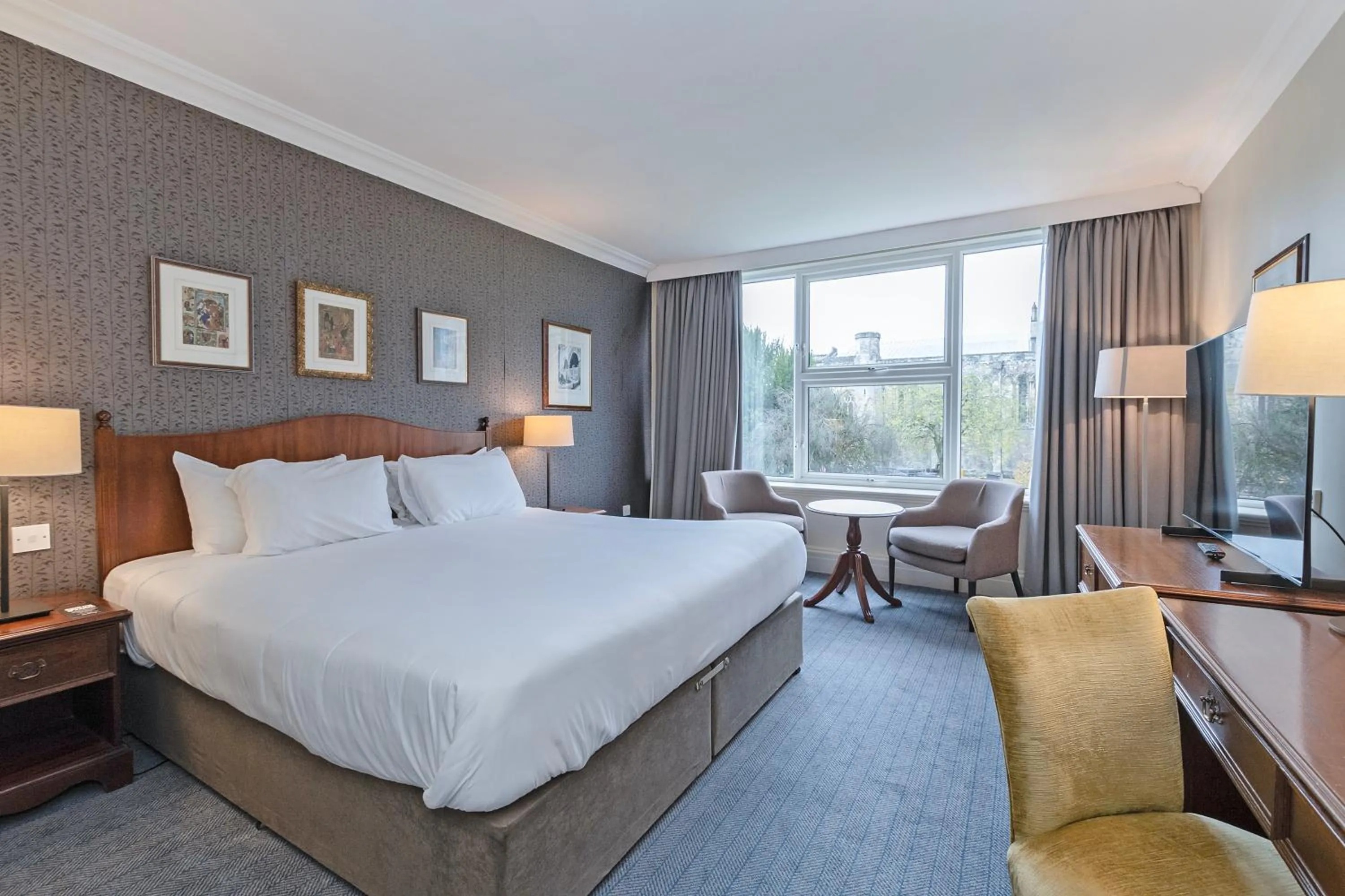 Bedroom, Bed in Winchester Wessex Hotel by Sunday