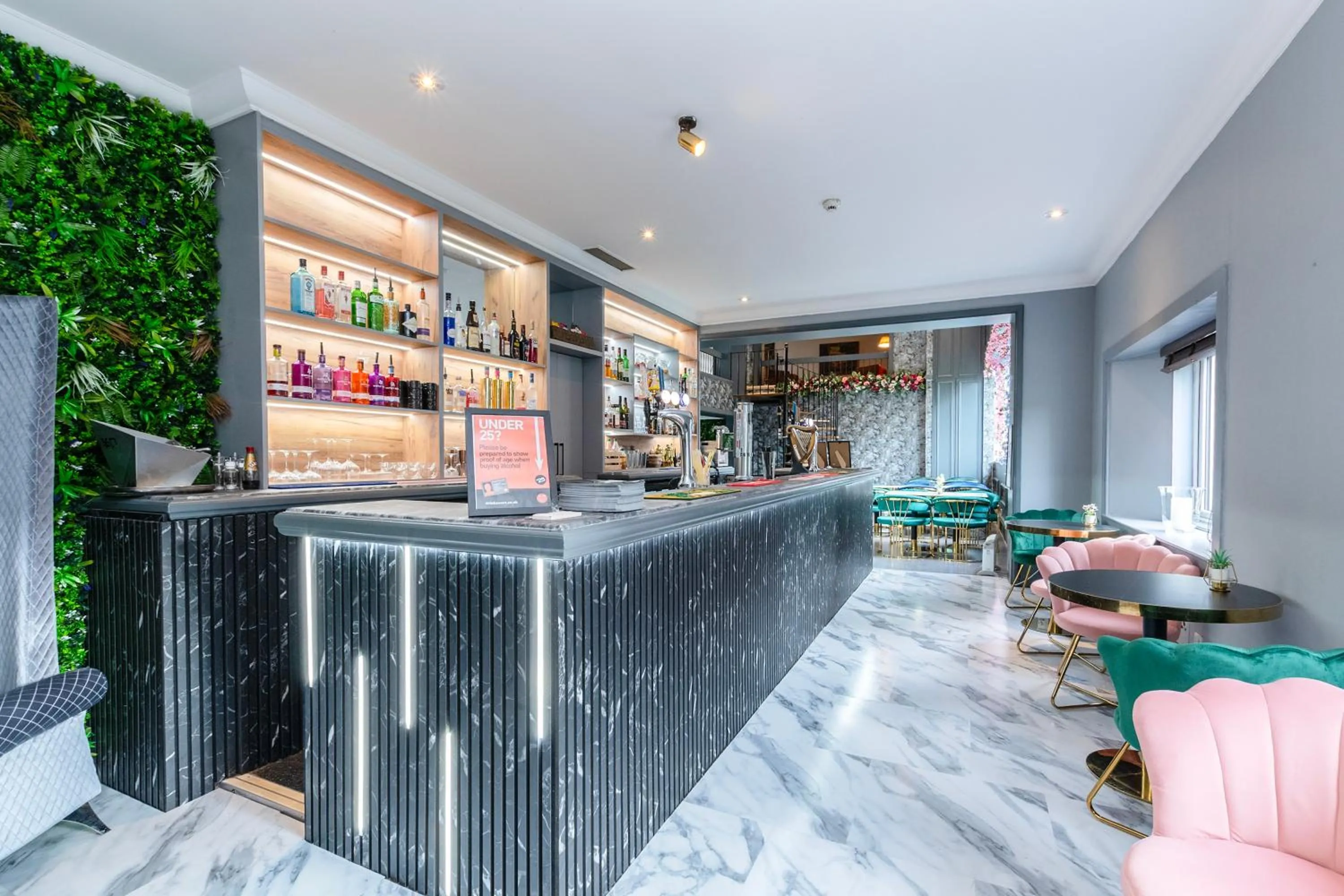 Lounge or bar in Winchester Wessex Hotel by Sunday