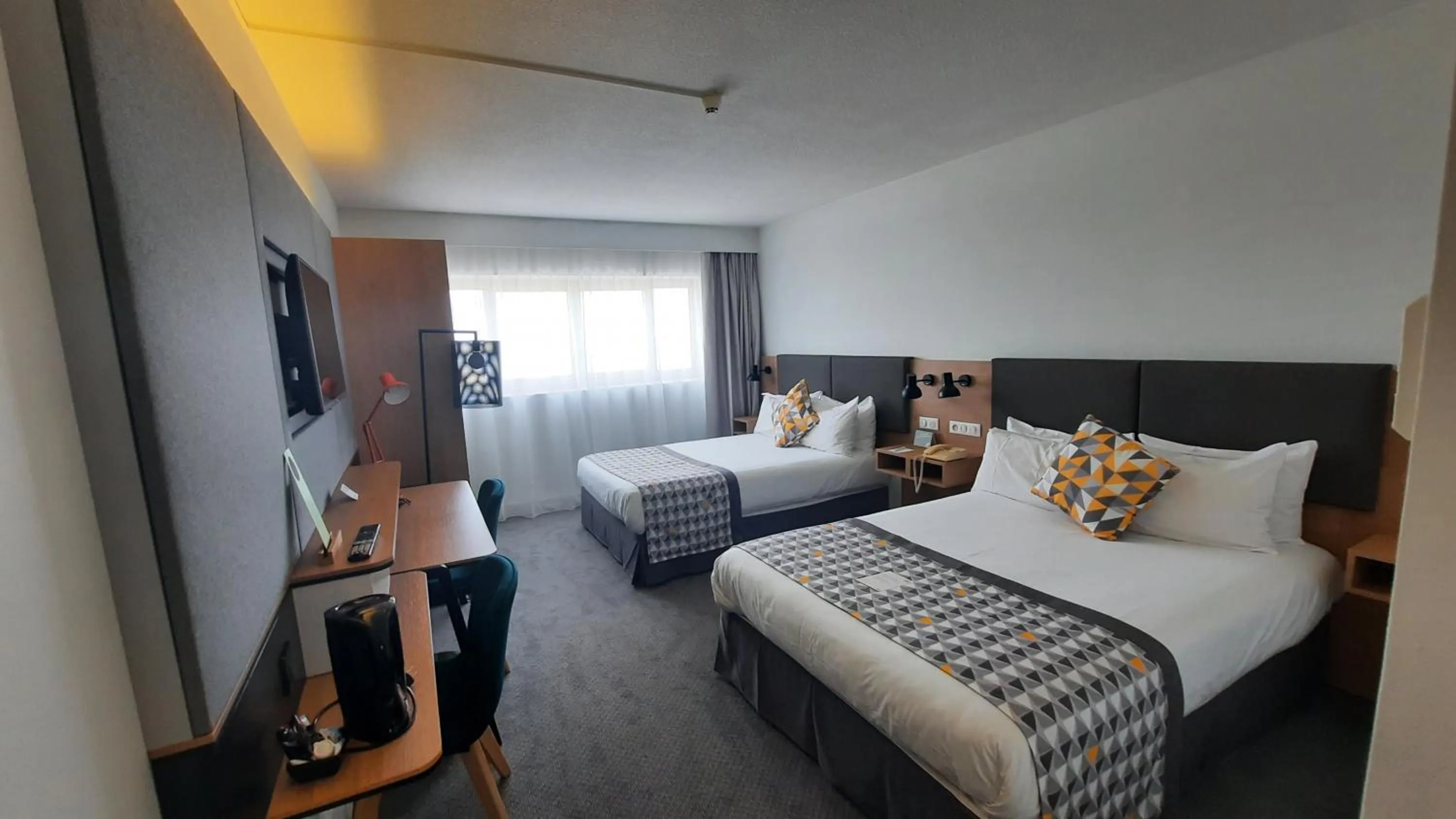 Photo of the whole room, Bed in Holiday Inn Calais-Centre by IHG