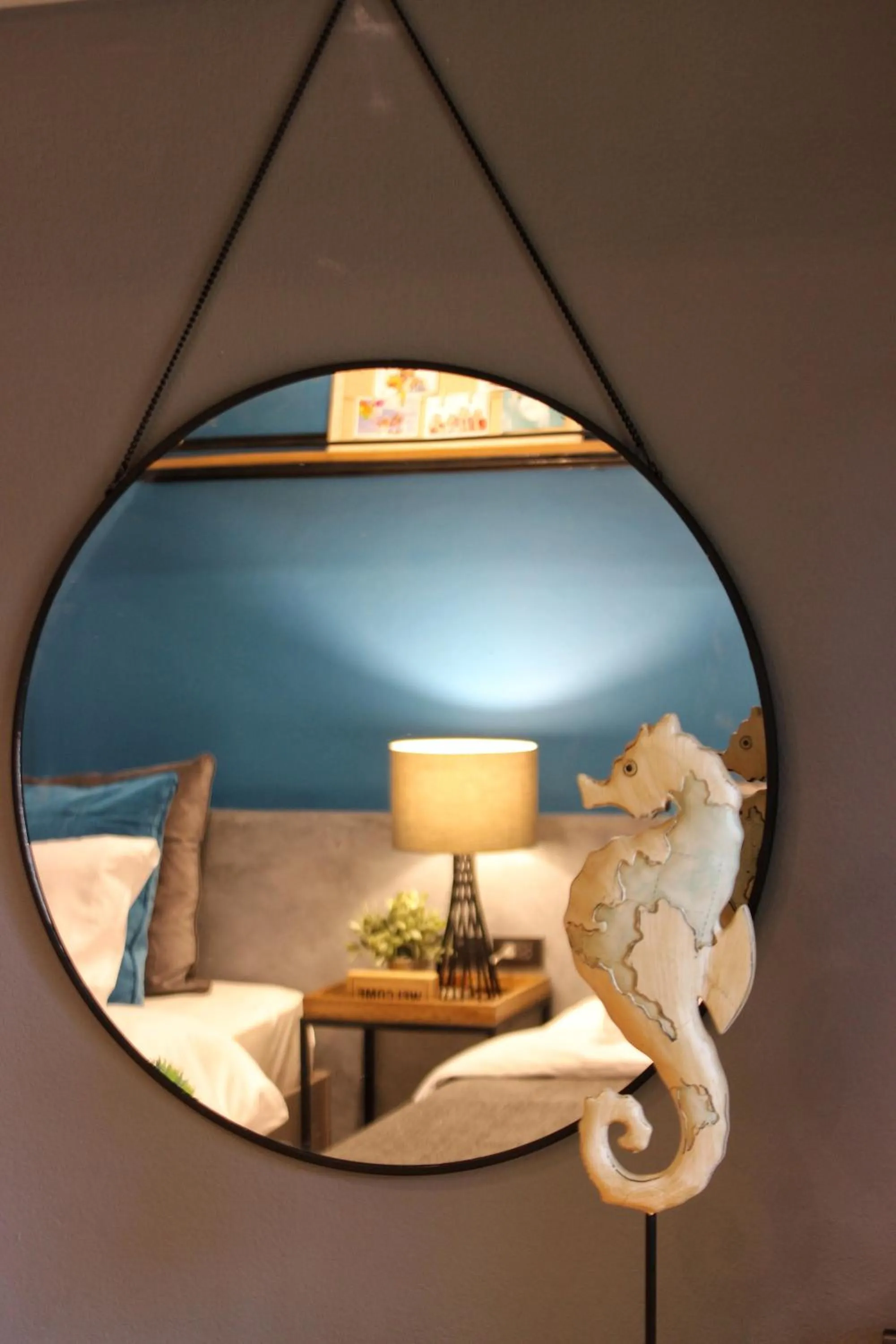 Decorative detail in Ku at sea