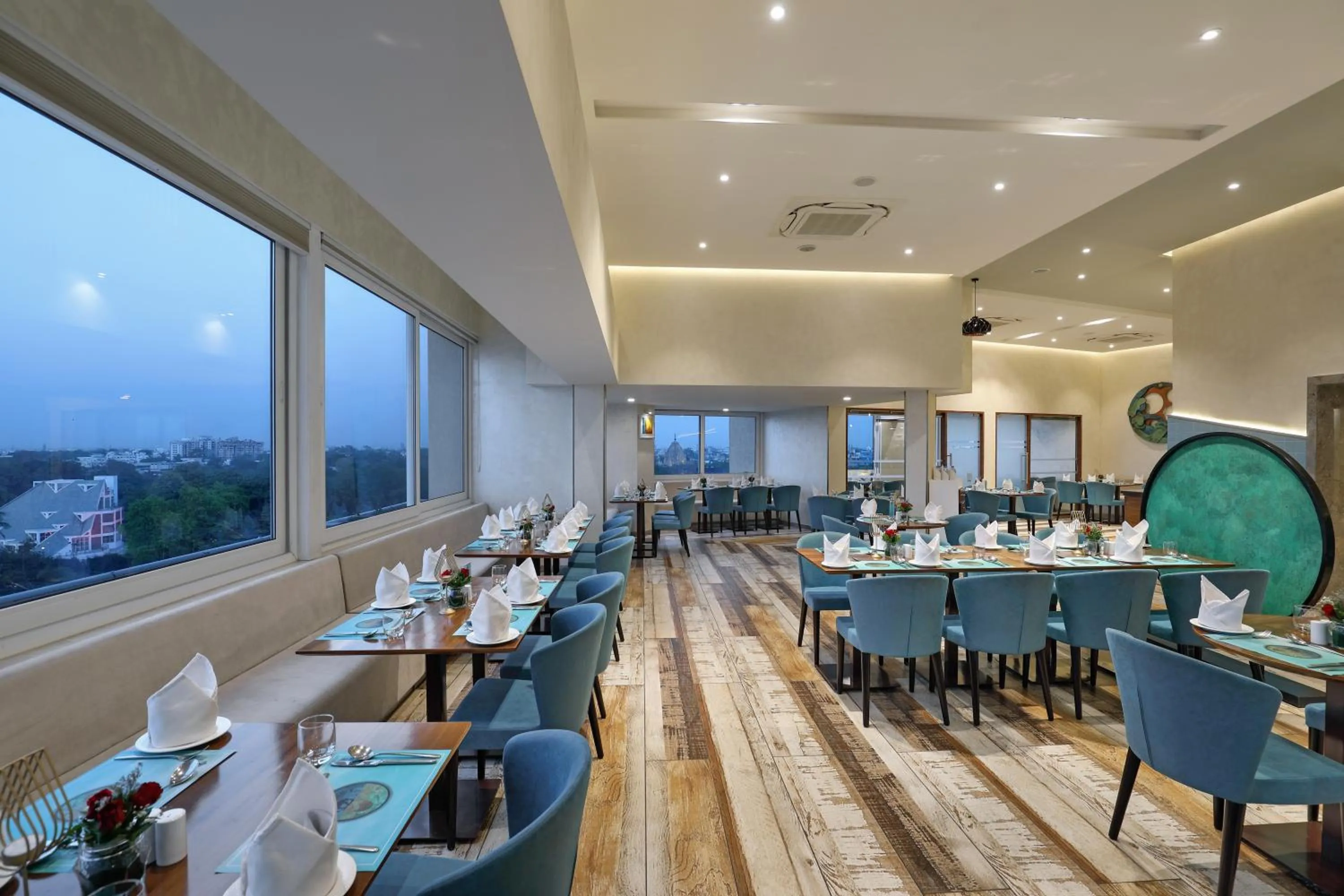 Restaurant/places to eat in Effotel by Sayaji Vadodara