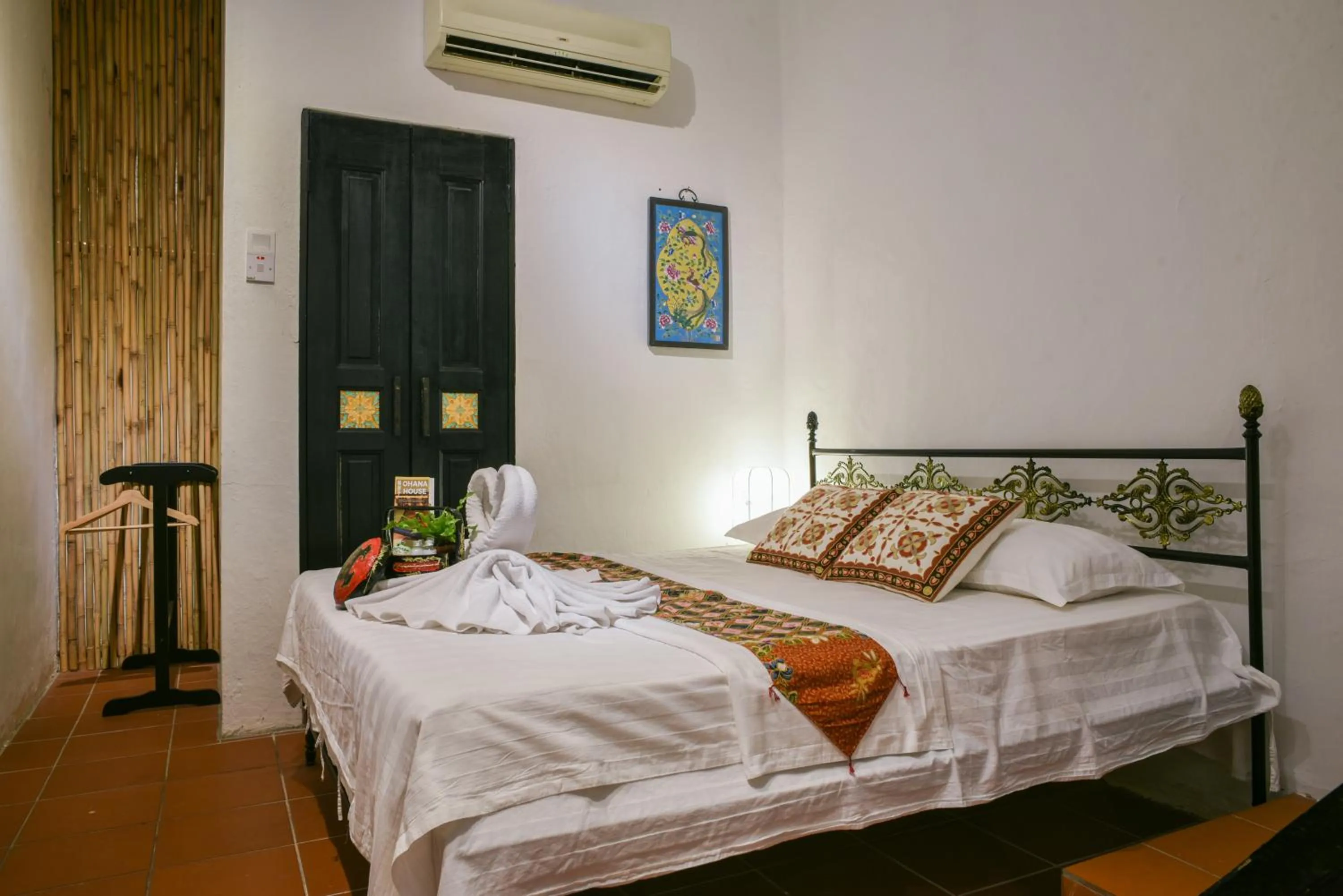 Bed in Ohana House HQ