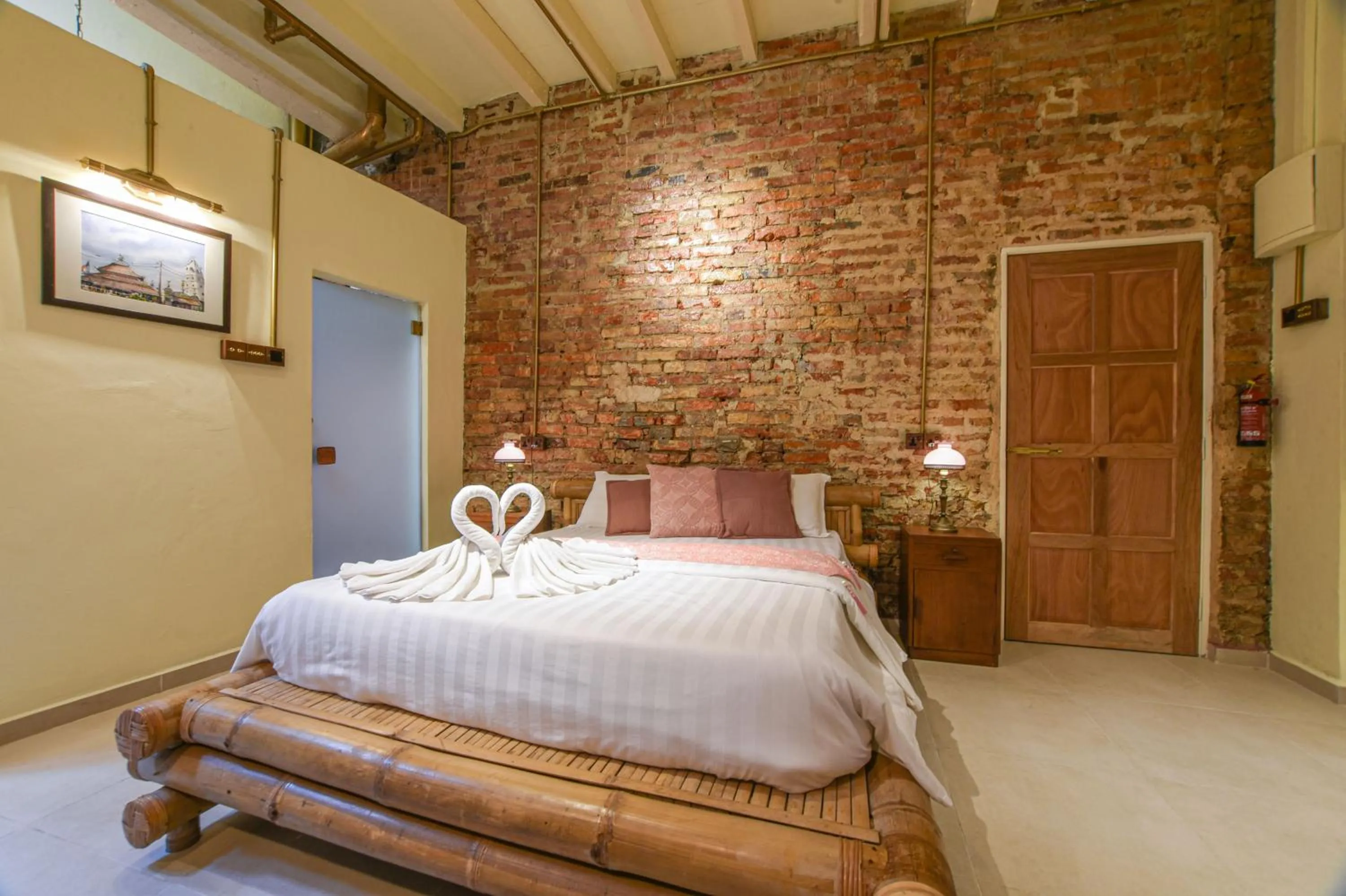 Bed in Ohana House HQ