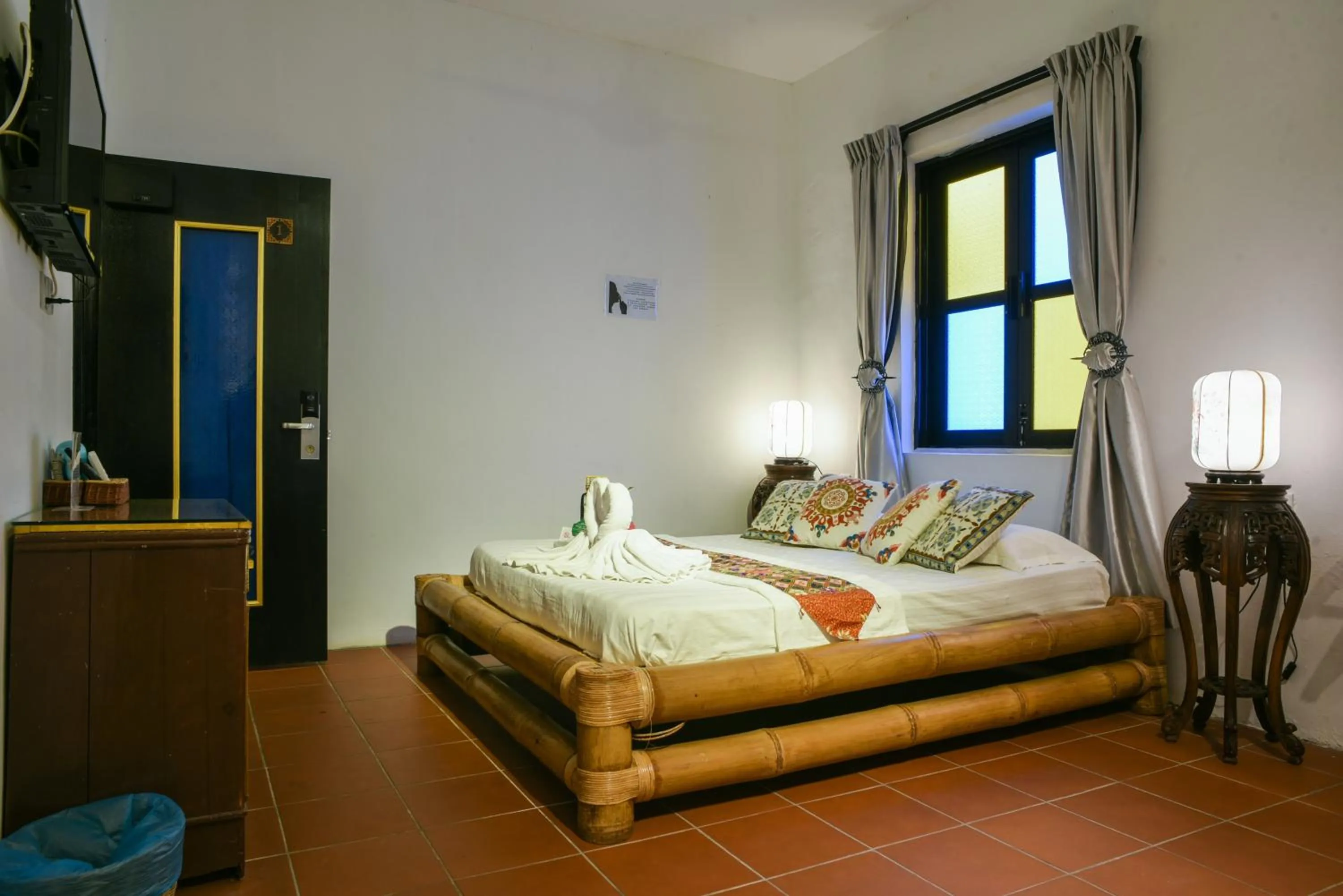 Bed in Ohana House HQ