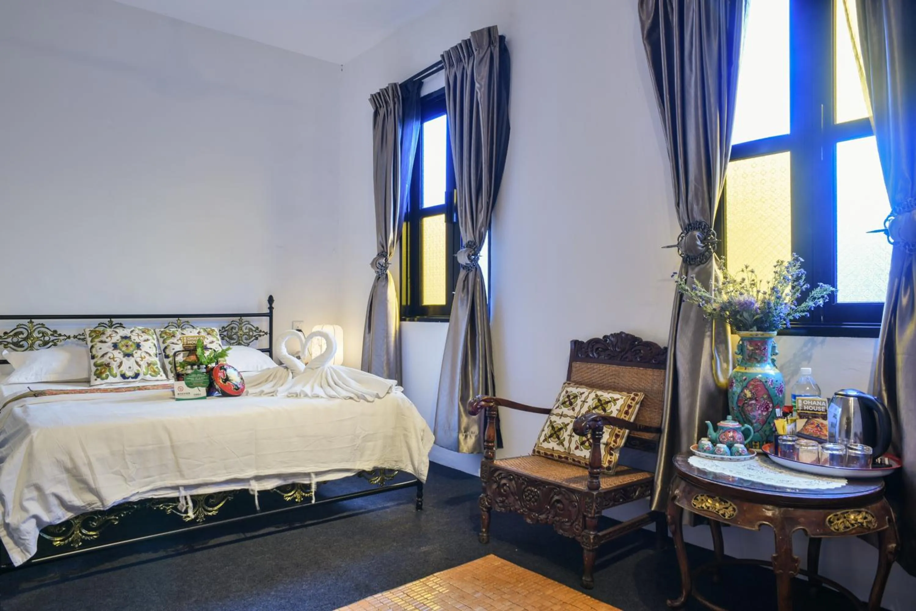 Bed in Ohana House HQ