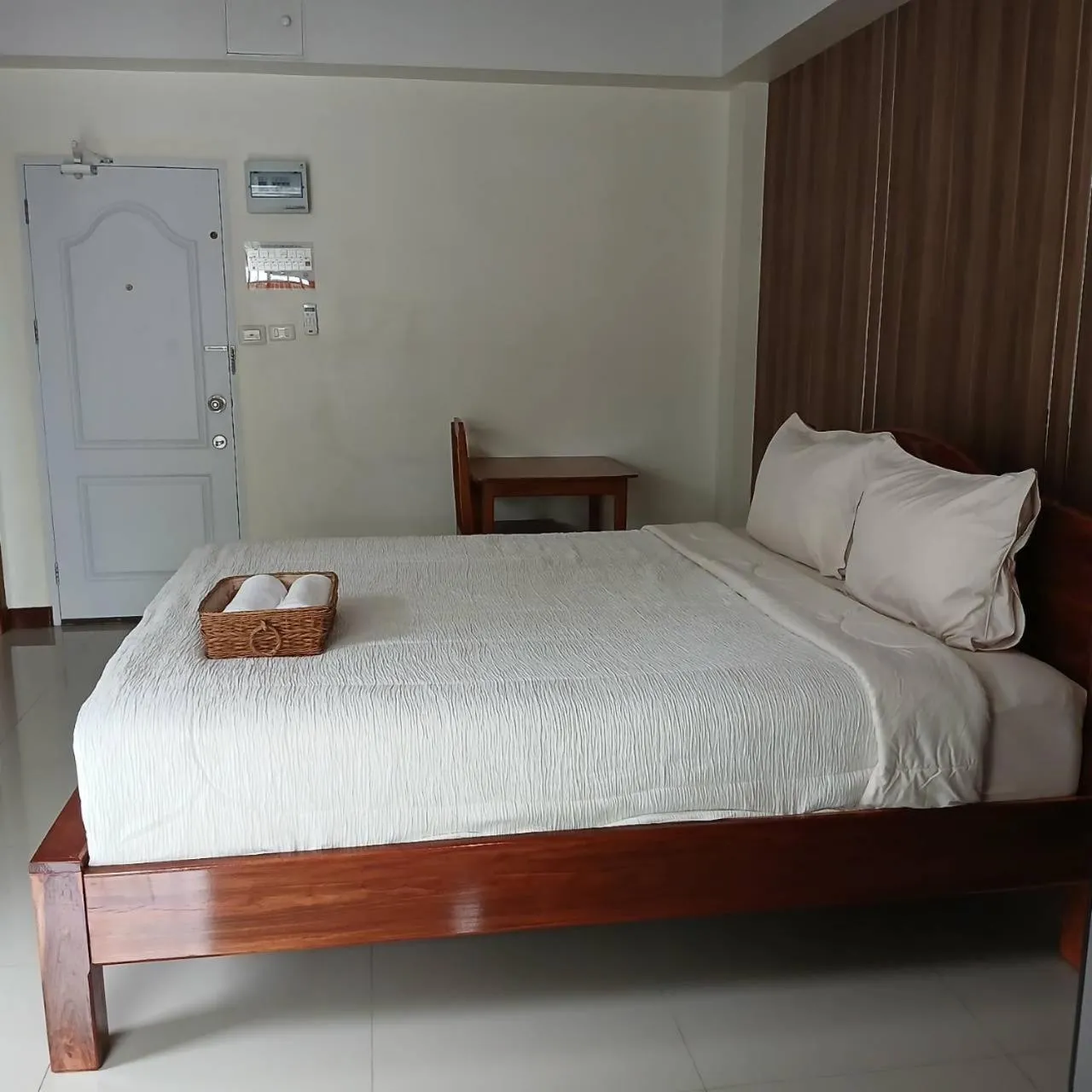 Bed in Grand Lopburi
