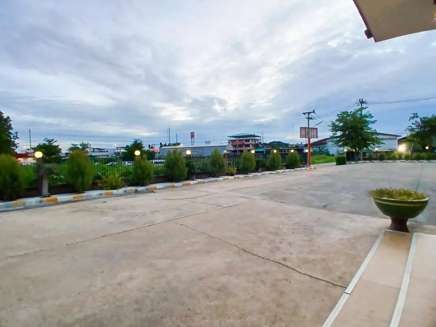 Property building in Grand Lopburi