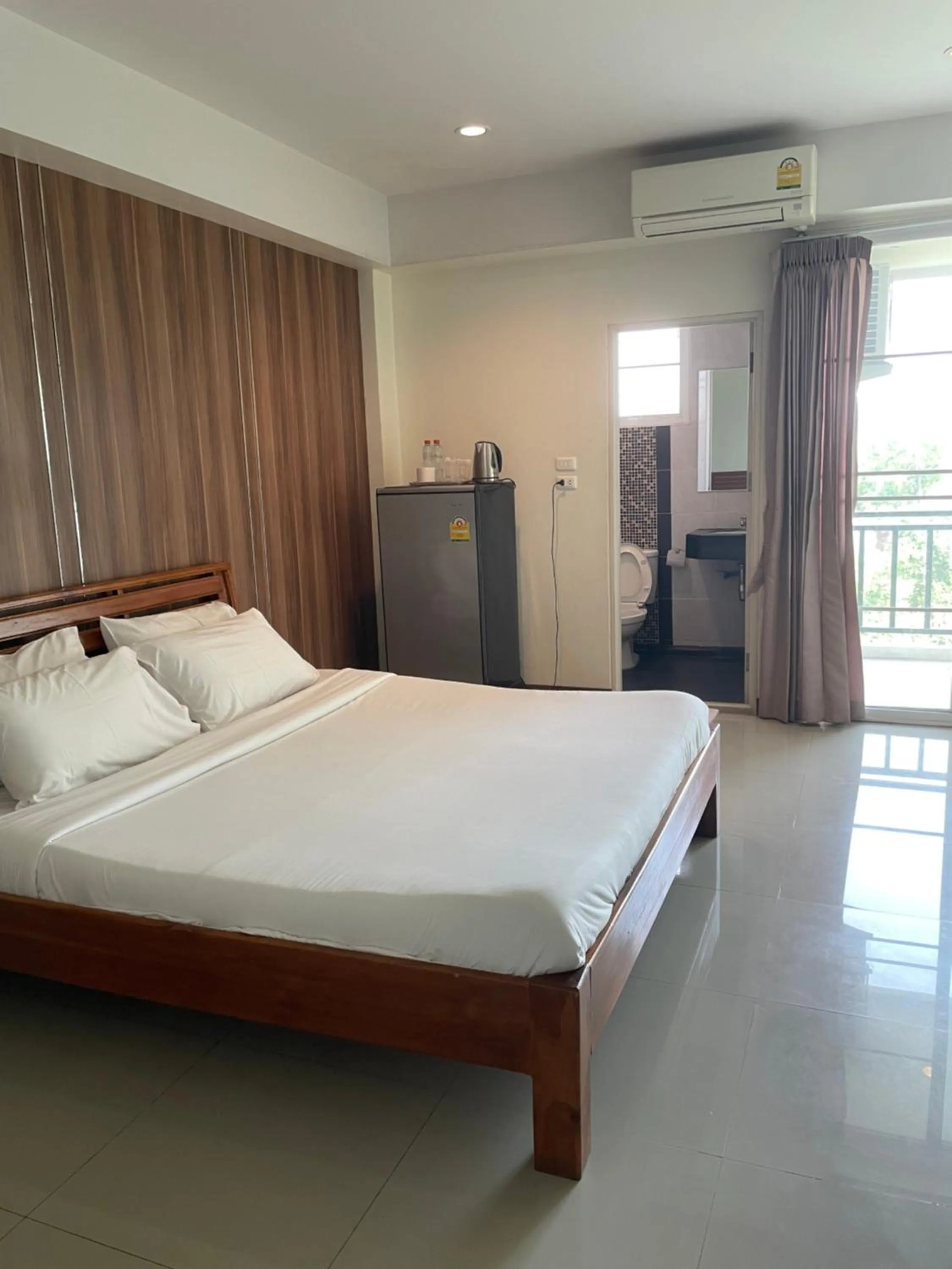 Bed in Grand Lopburi