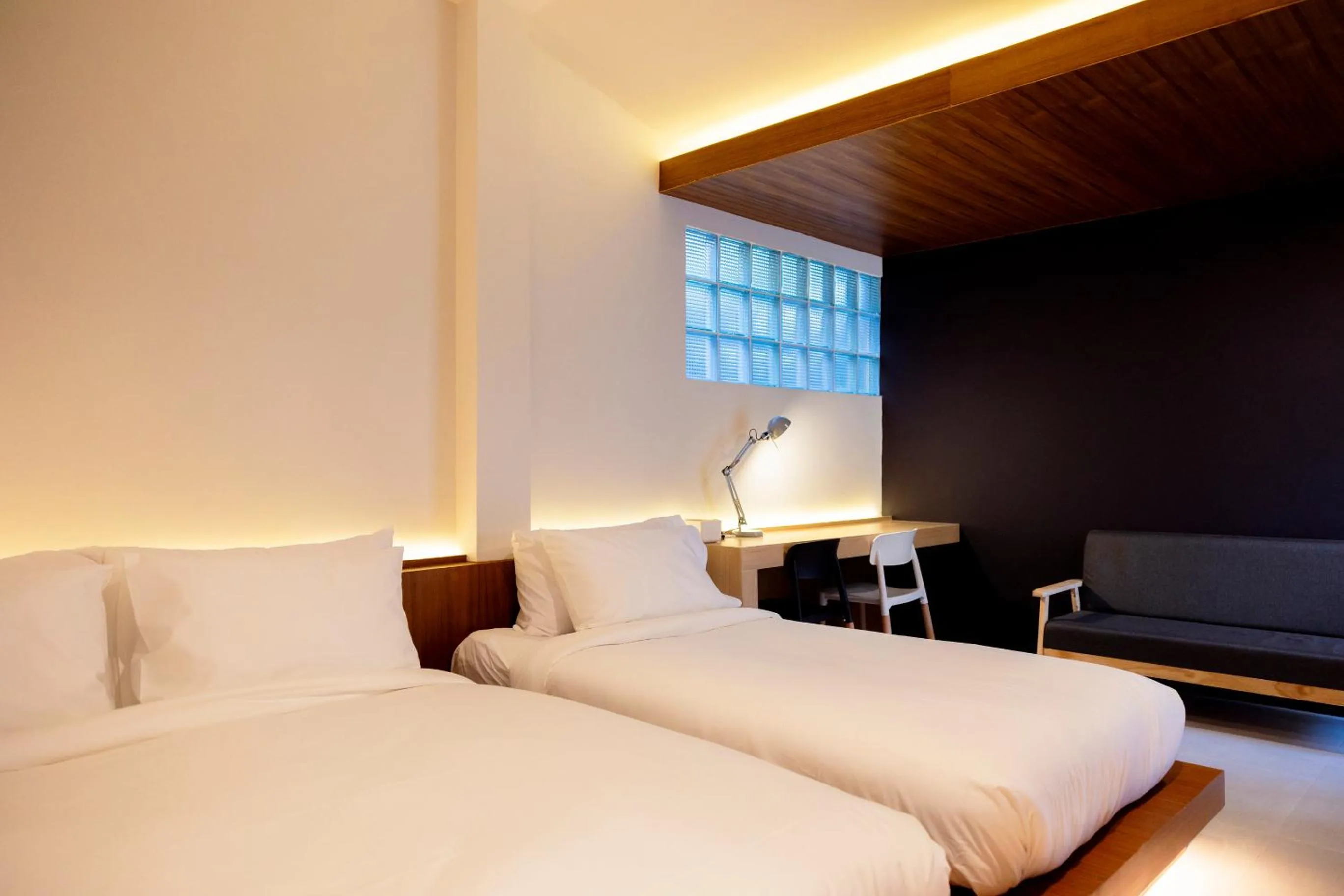 Bedroom, Bed in Karpenter Lampang