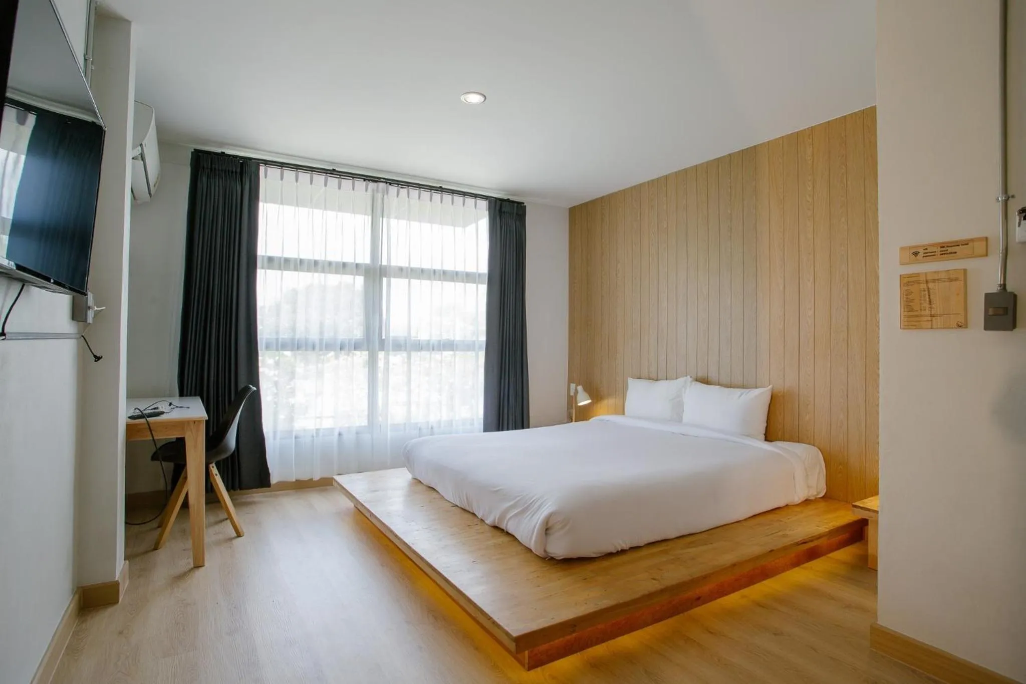 Bedroom, Bed in Karpenter Lampang