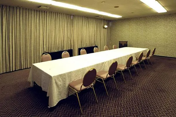 Hotel Zurich Toho 2001