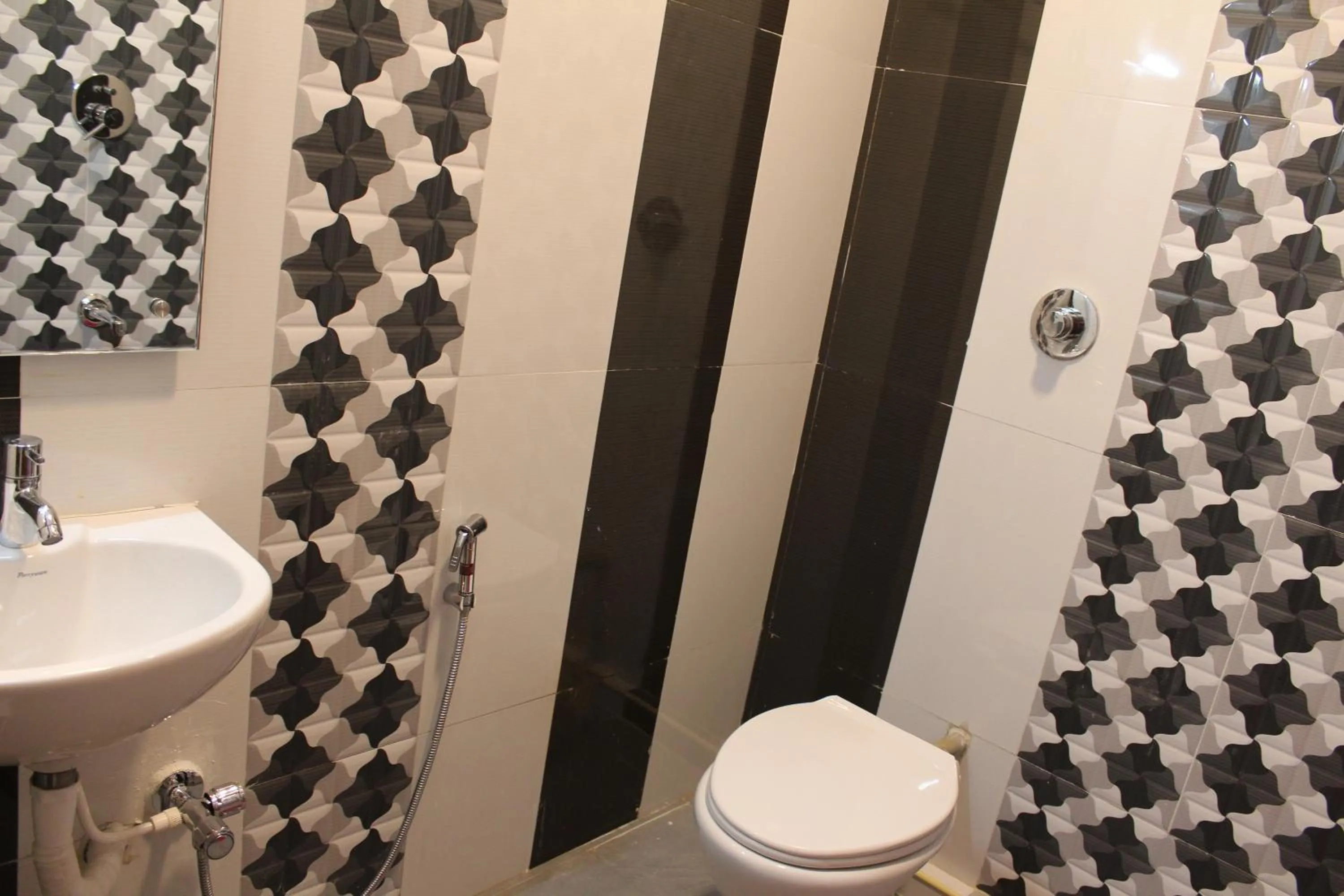 Toilet in D'Inn