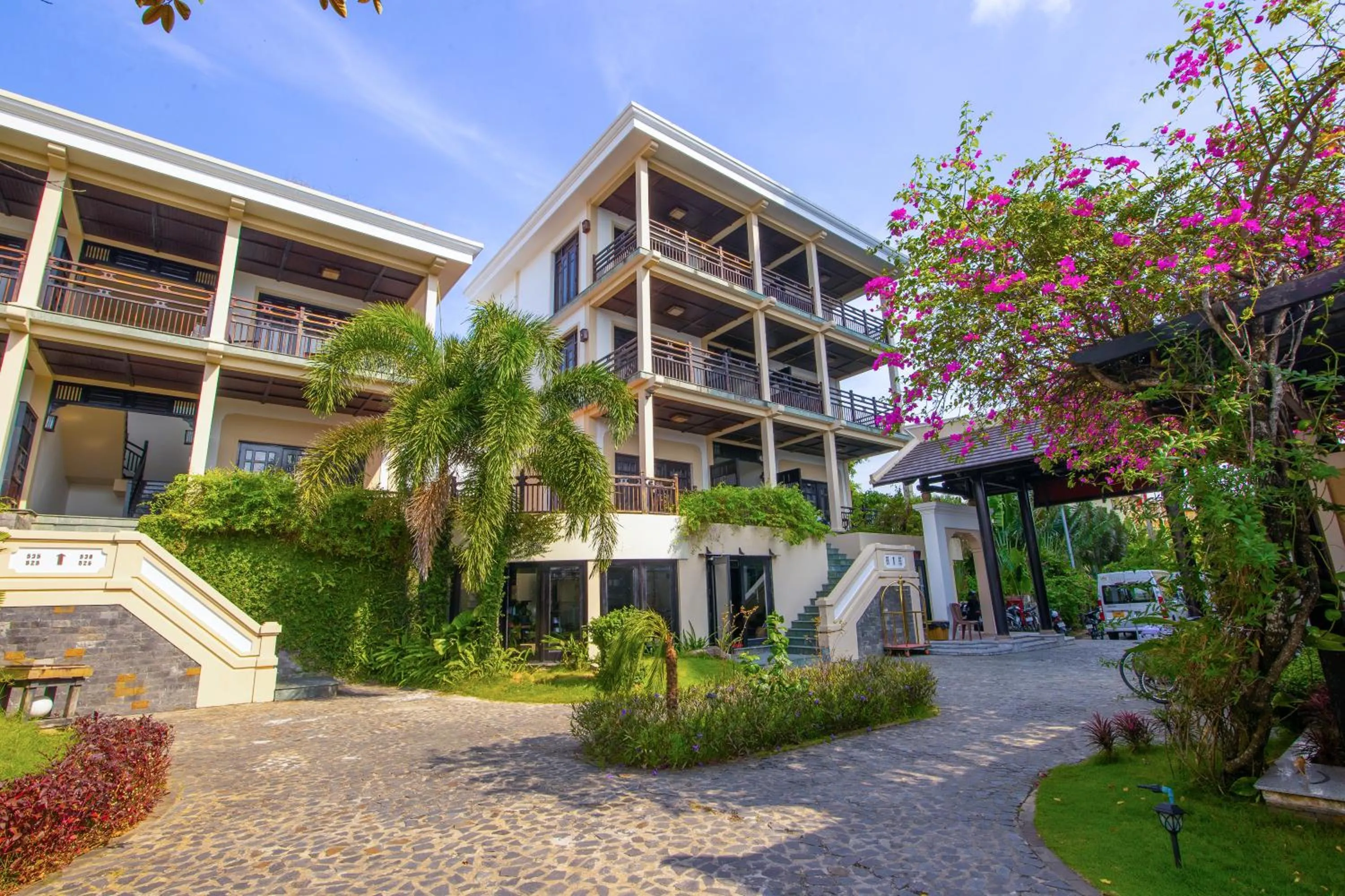 Property building in Anja Beach Resort & Spa