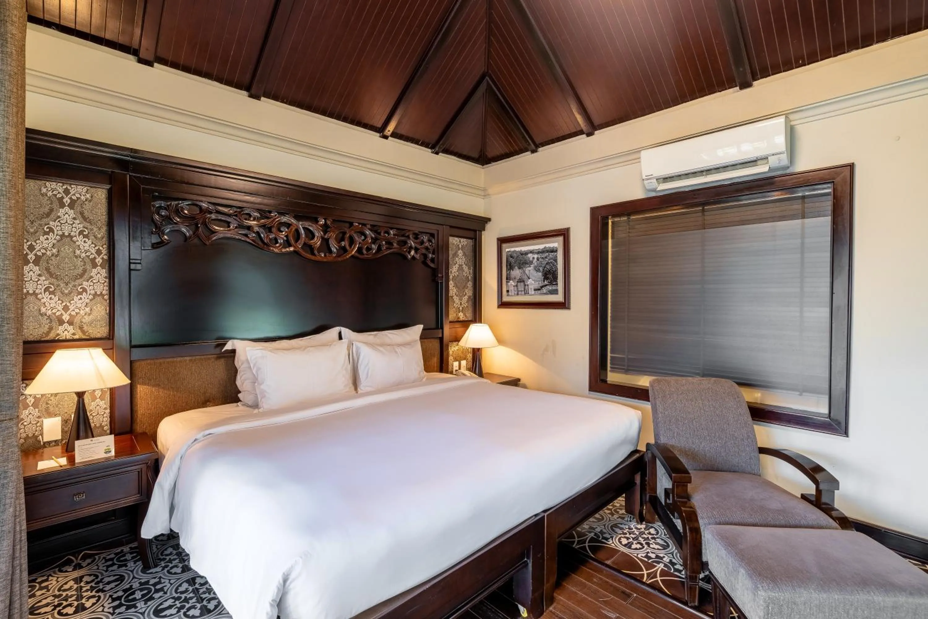 Bed in Anja Beach Resort & Spa