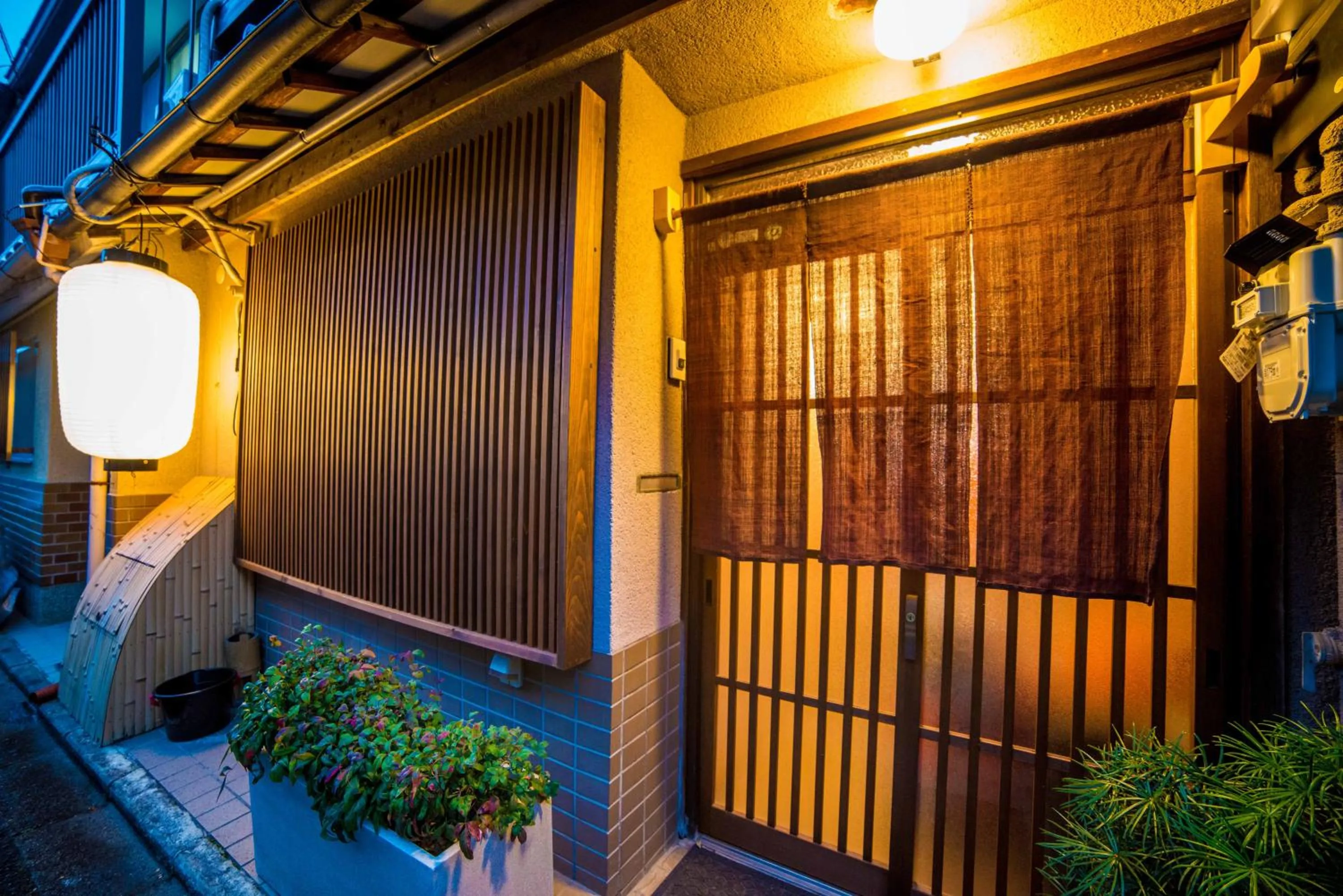 Facade/entrance in Kumano House