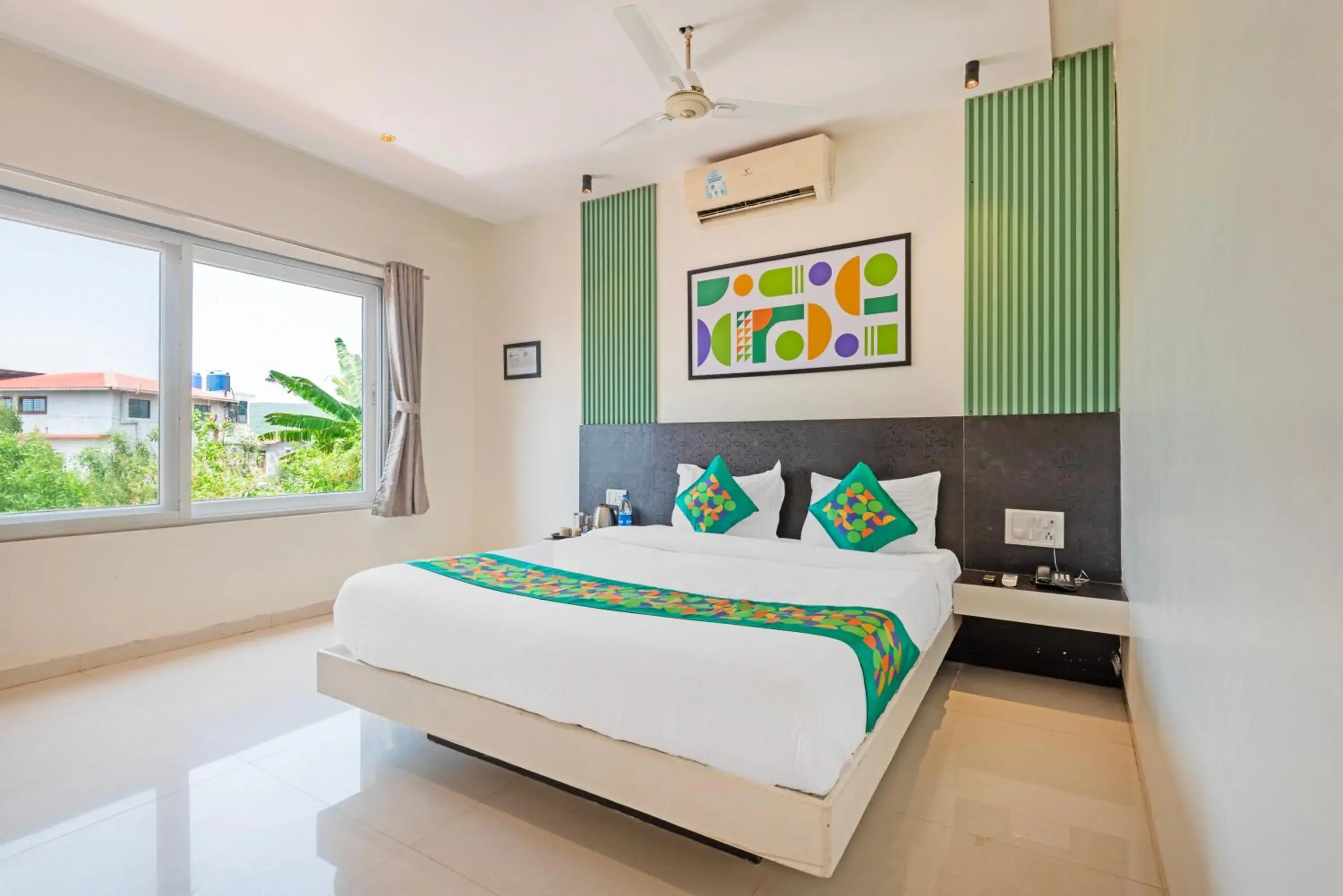 Deluxe Room in Treebo Kuber Palace with Swimming Pool Deluxe Room in Treebo Kuber Palace with Swimming Pool