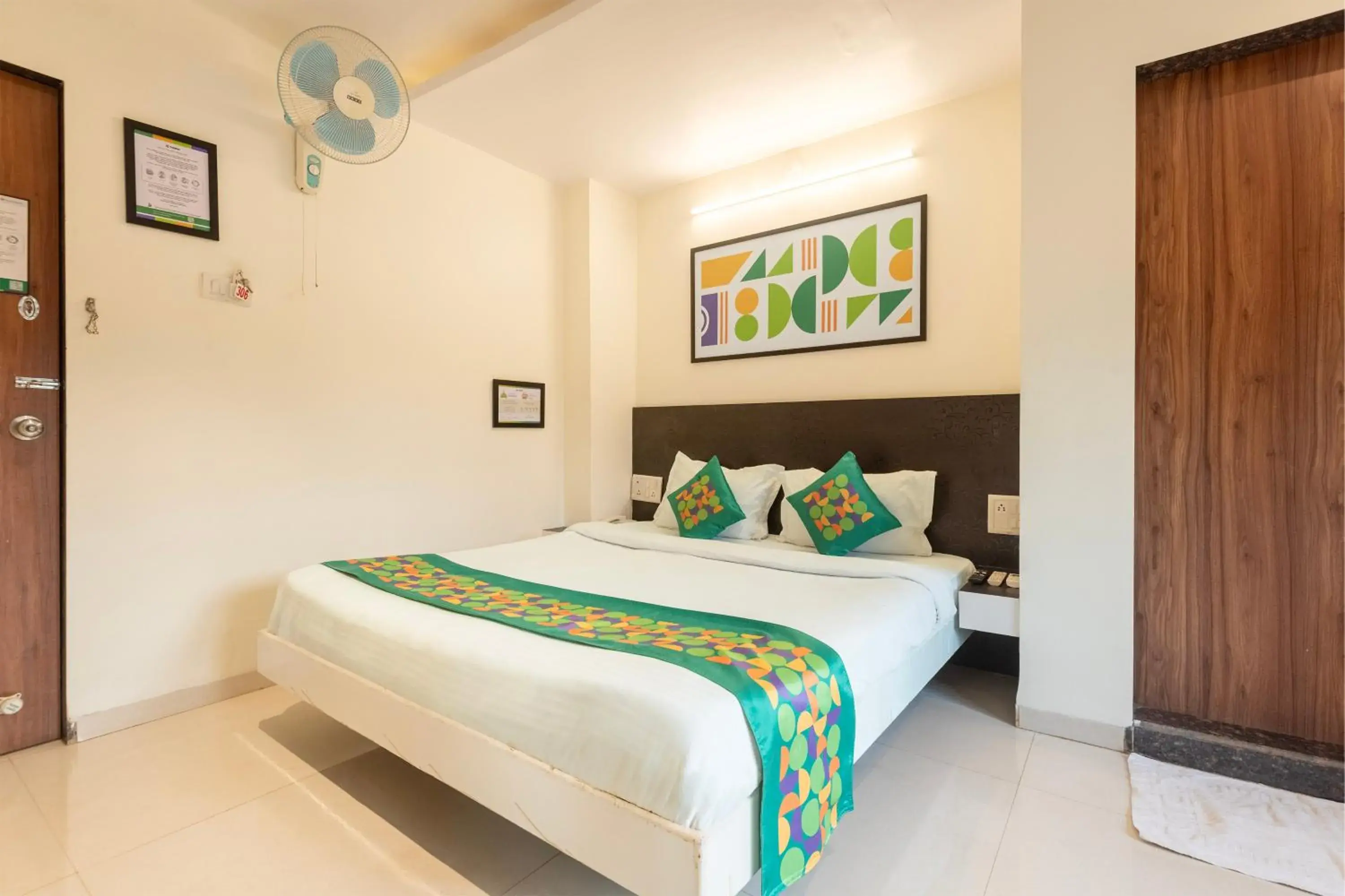 Standard Room in Treebo Kuber Palace with Swimming Pool Standard Room in Treebo Kuber Palace with Swimming Pool