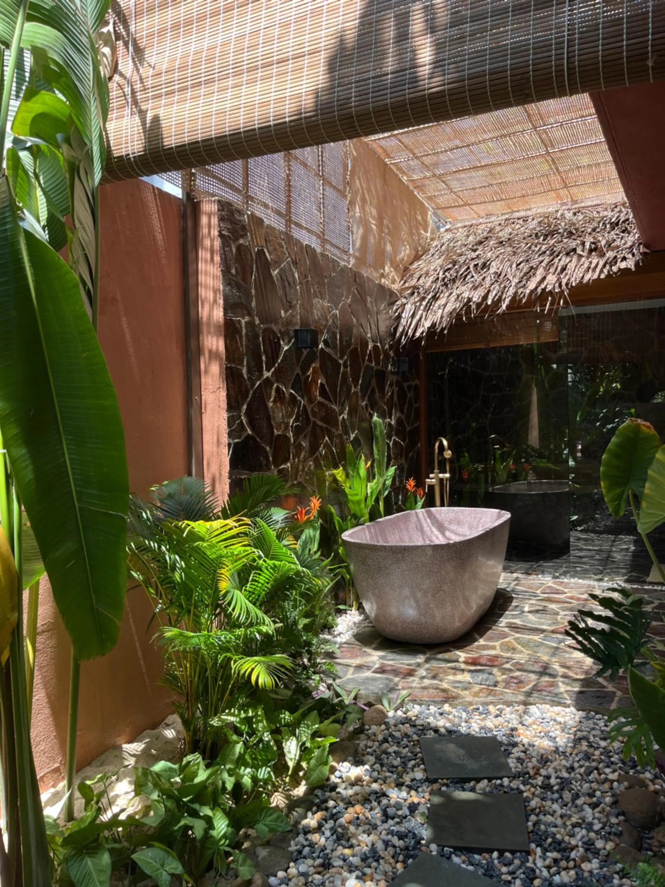 Bath in An Villa boutique resort