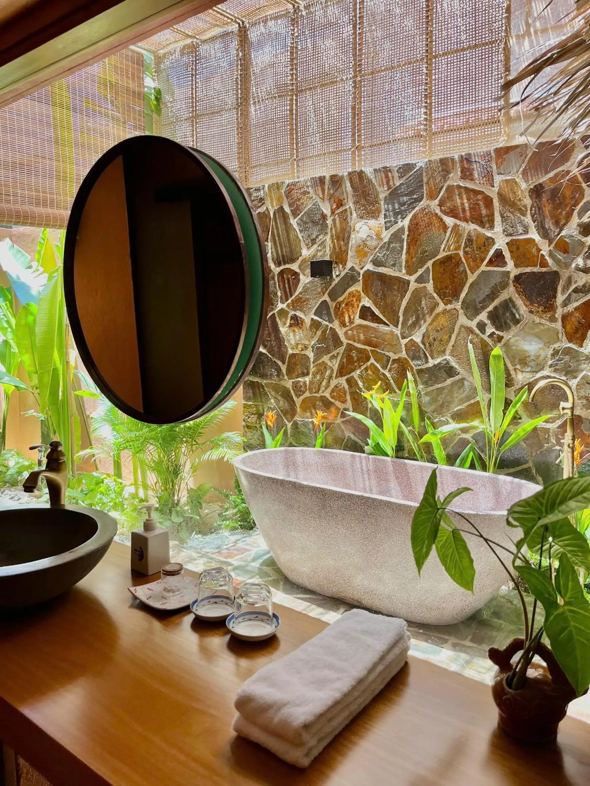 Bathroom in An Villa boutique resort