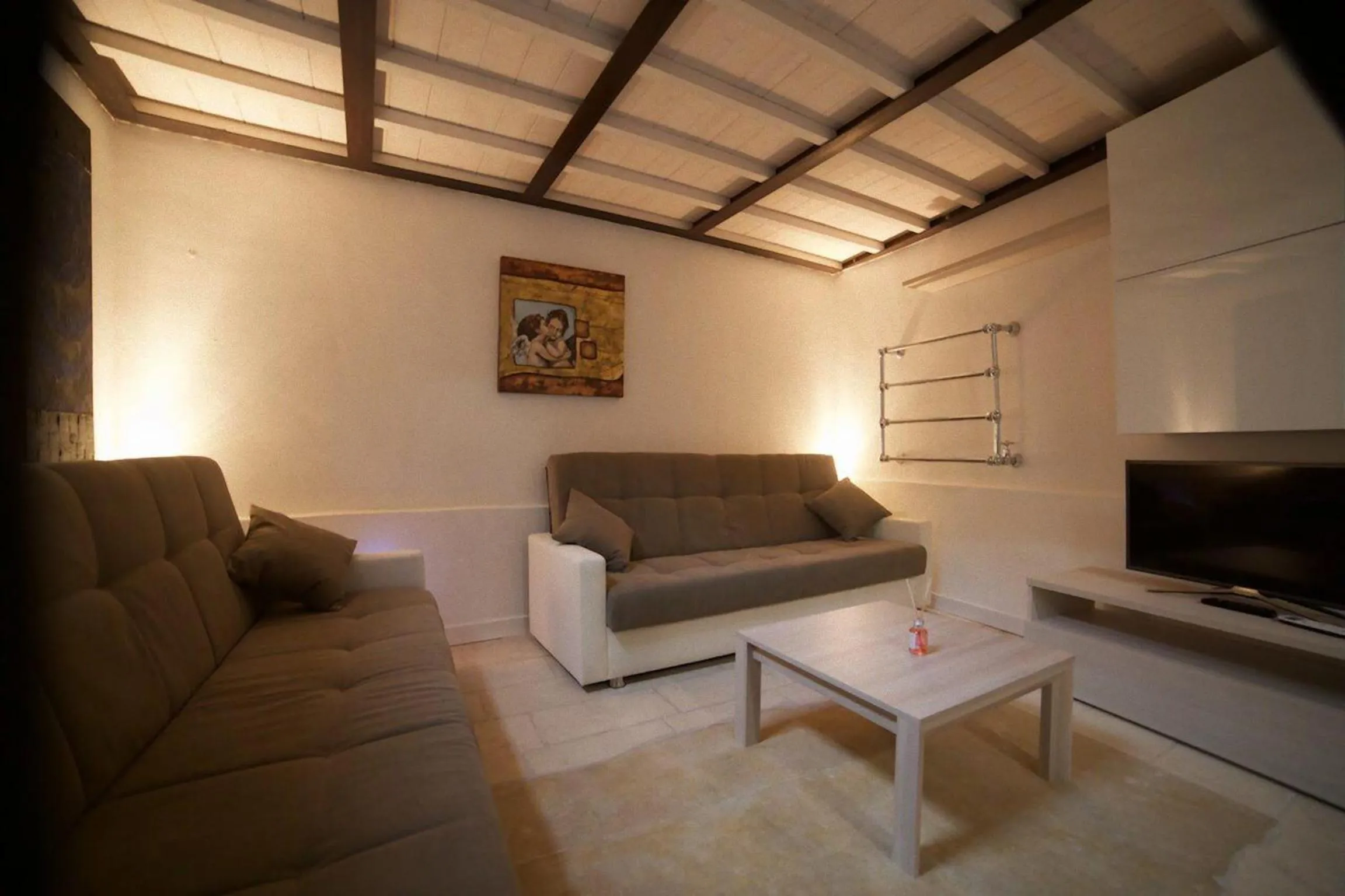 TV and multimedia in Suite del Teatro Romano