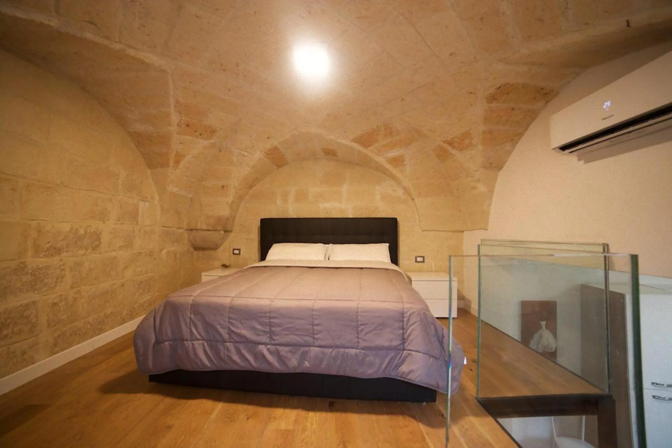 TV and multimedia, Bed in Suite del Teatro Romano