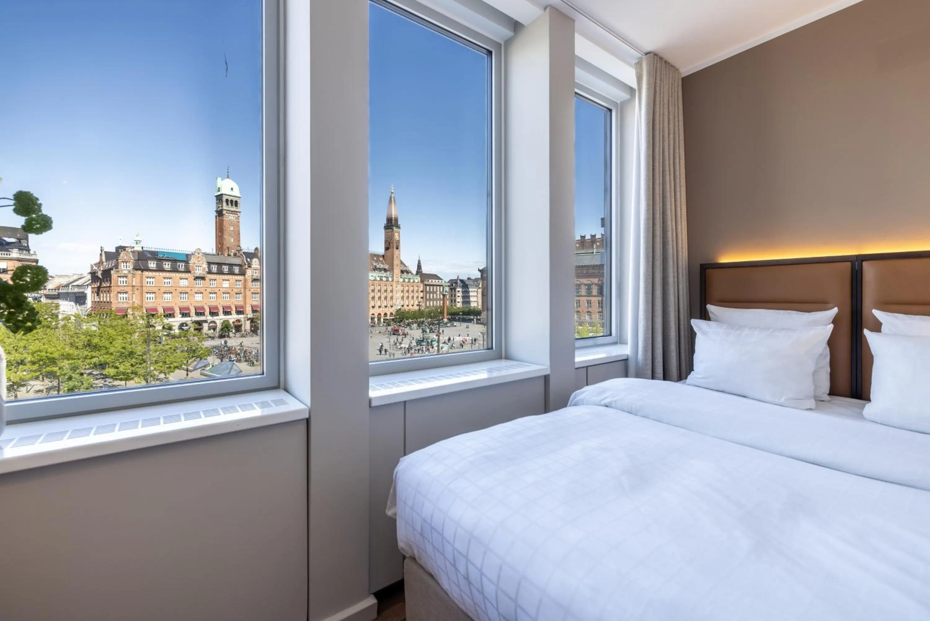 View (from property/room), Bed in The Square