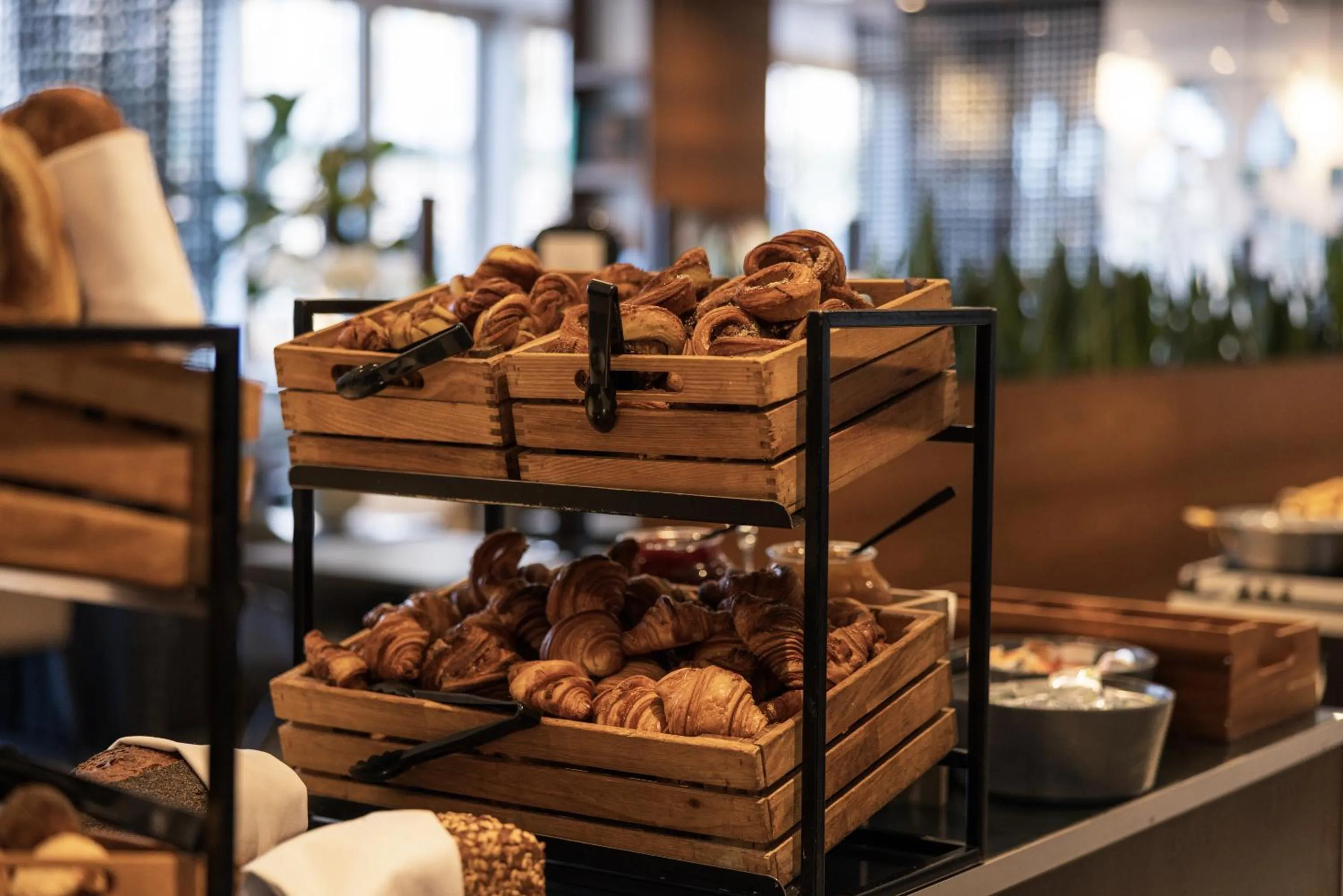 Breakfast in The Square