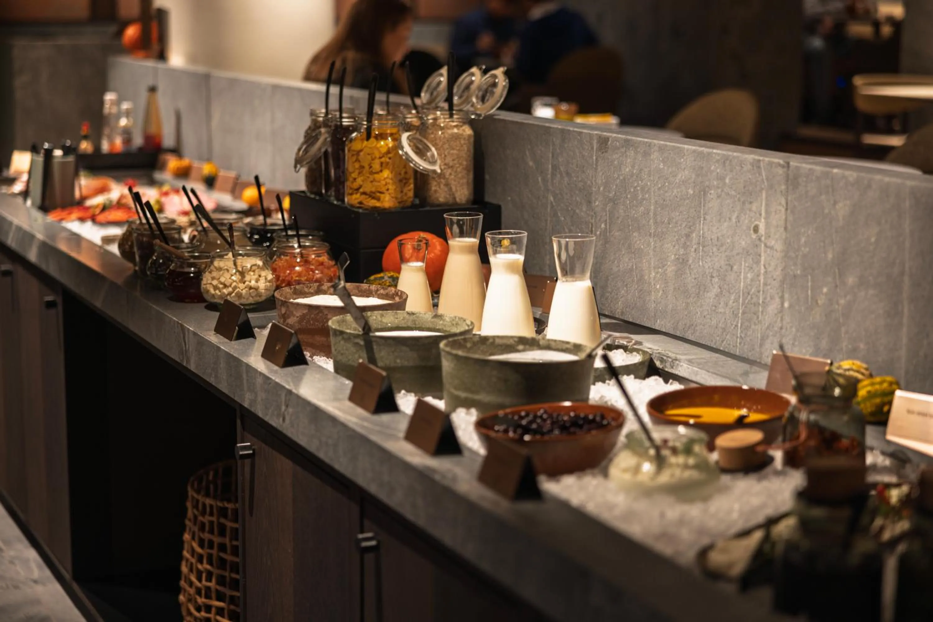 Breakfast in The Square