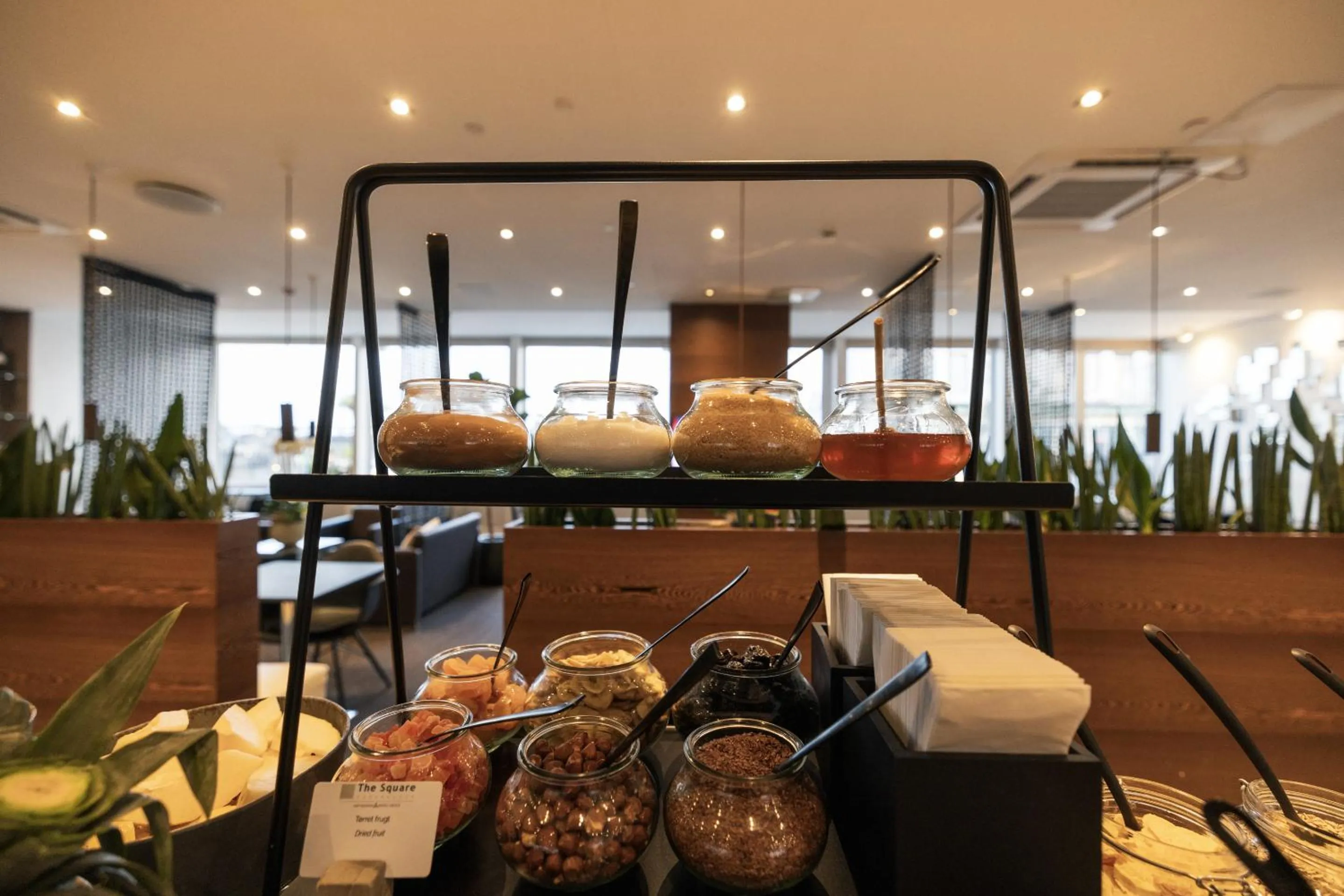 Breakfast in The Square