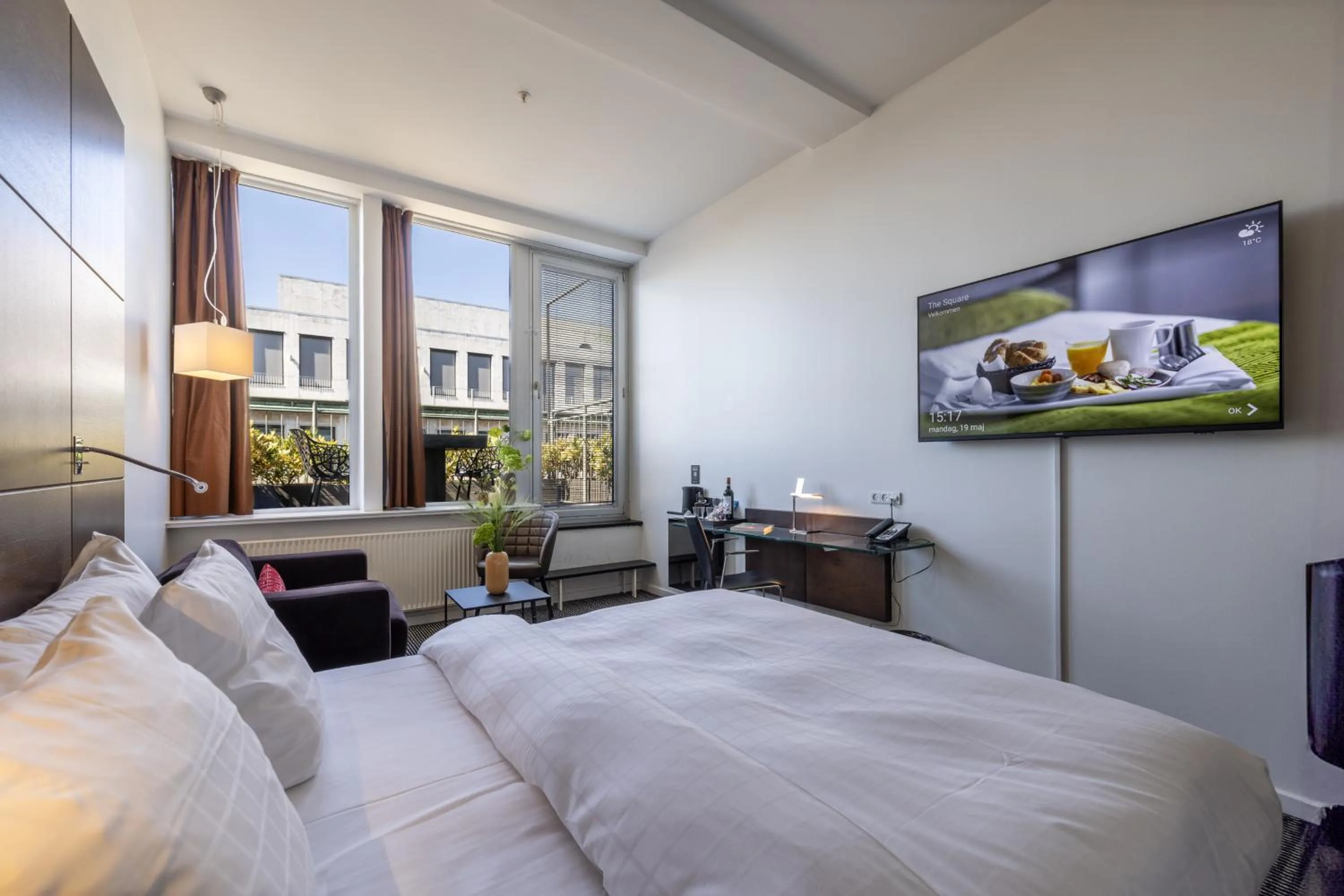 TV and multimedia, Bed in The Square