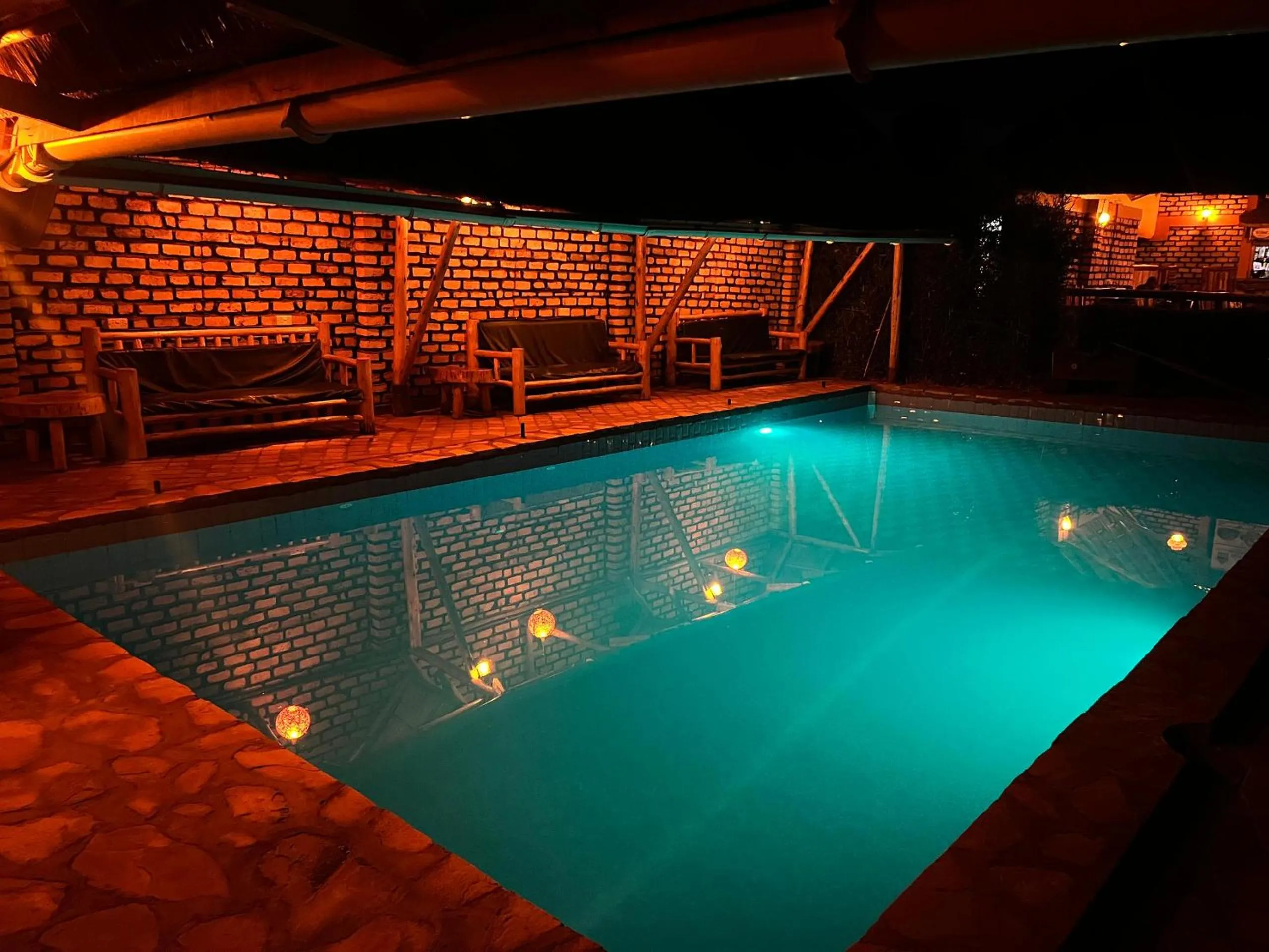 Swimming pool in Elite Backpackers Services