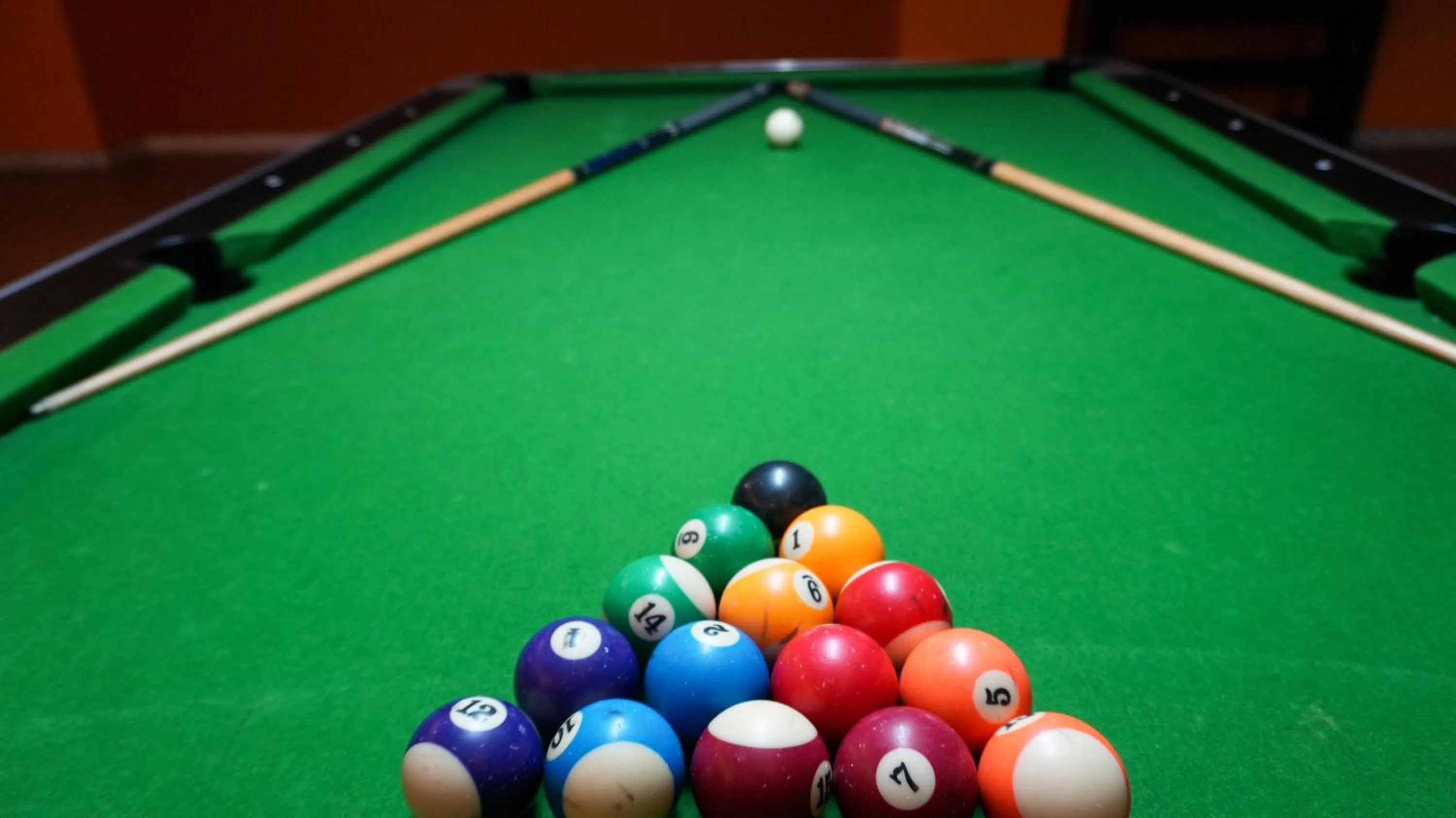 Sports in Club Emerald