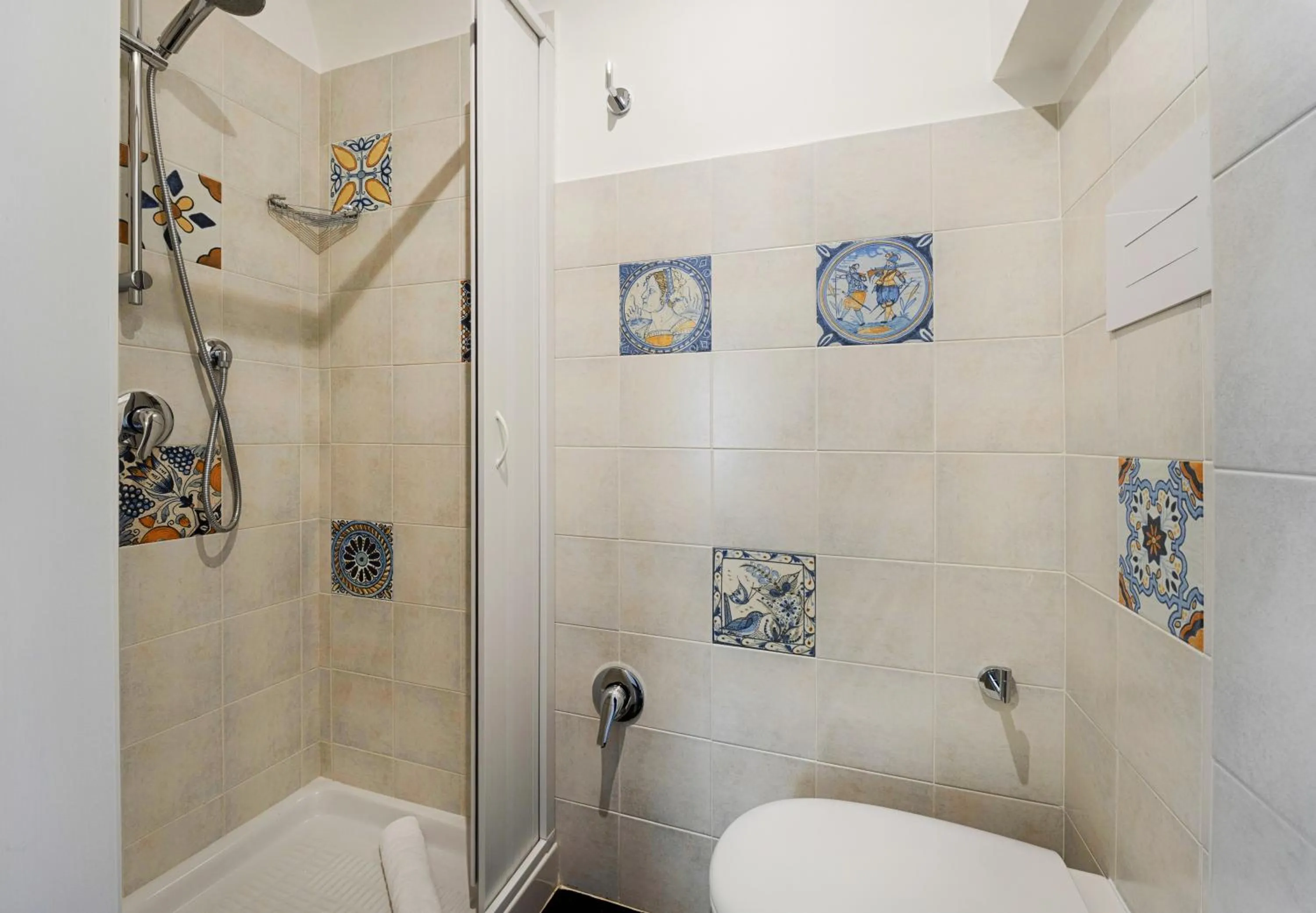 Shower in Il Quartino Di Palazzo Maggiore