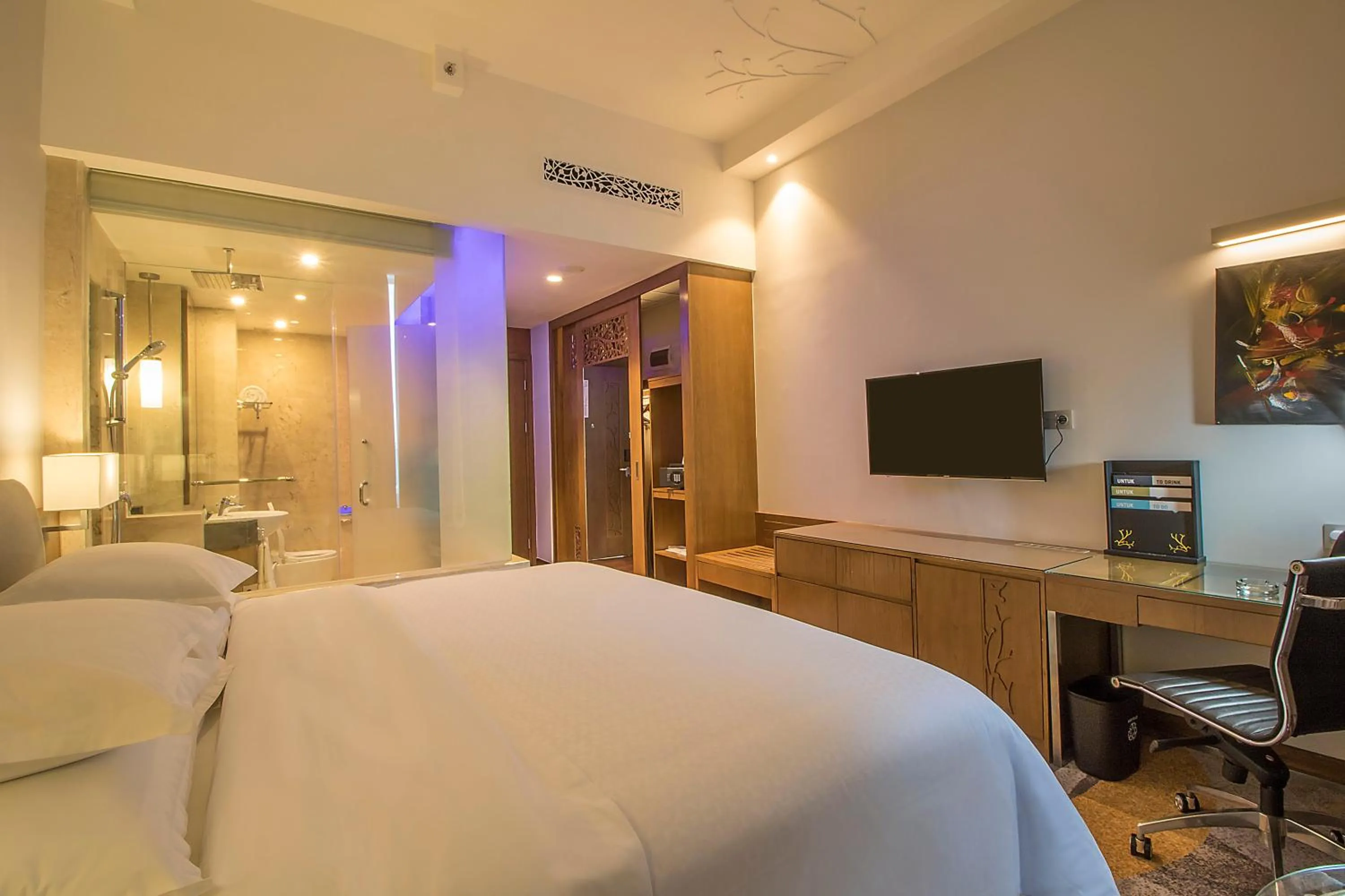 Bed in Four Points by Sheraton Manado